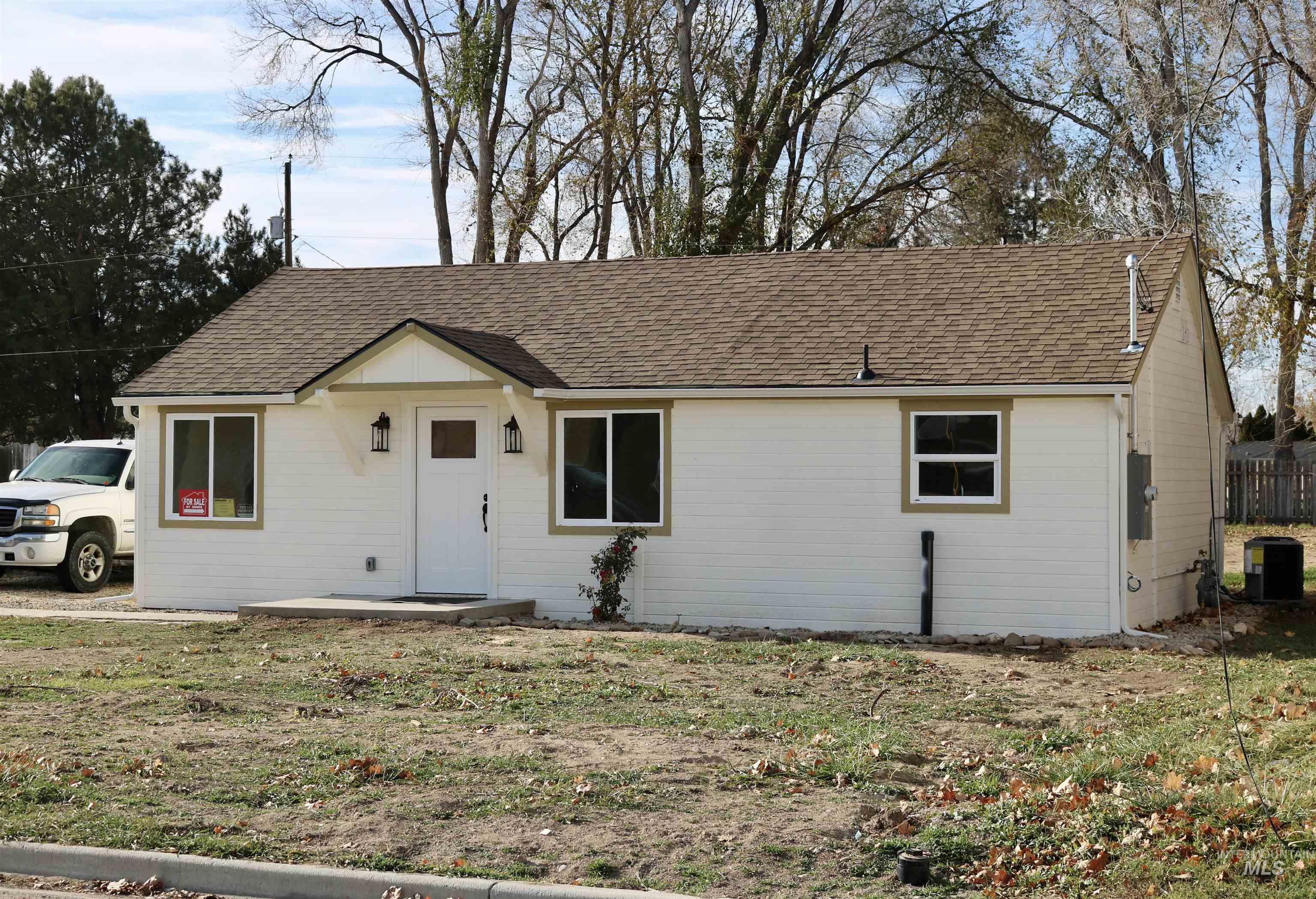 415 Mason, Nampa, Idaho 83686, 3 Bedrooms, 1.5 Bathrooms, Residential For Sale, Price $334,000, 98968848