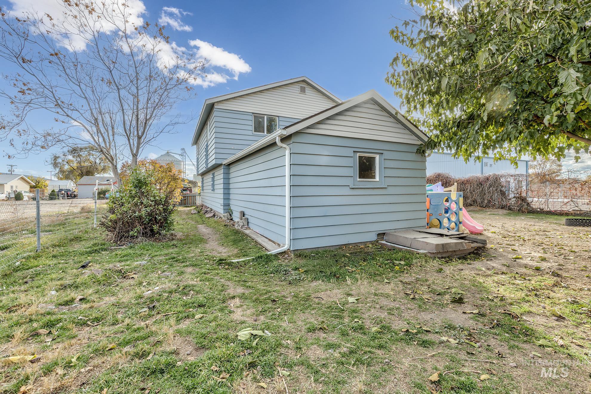 View of side of home