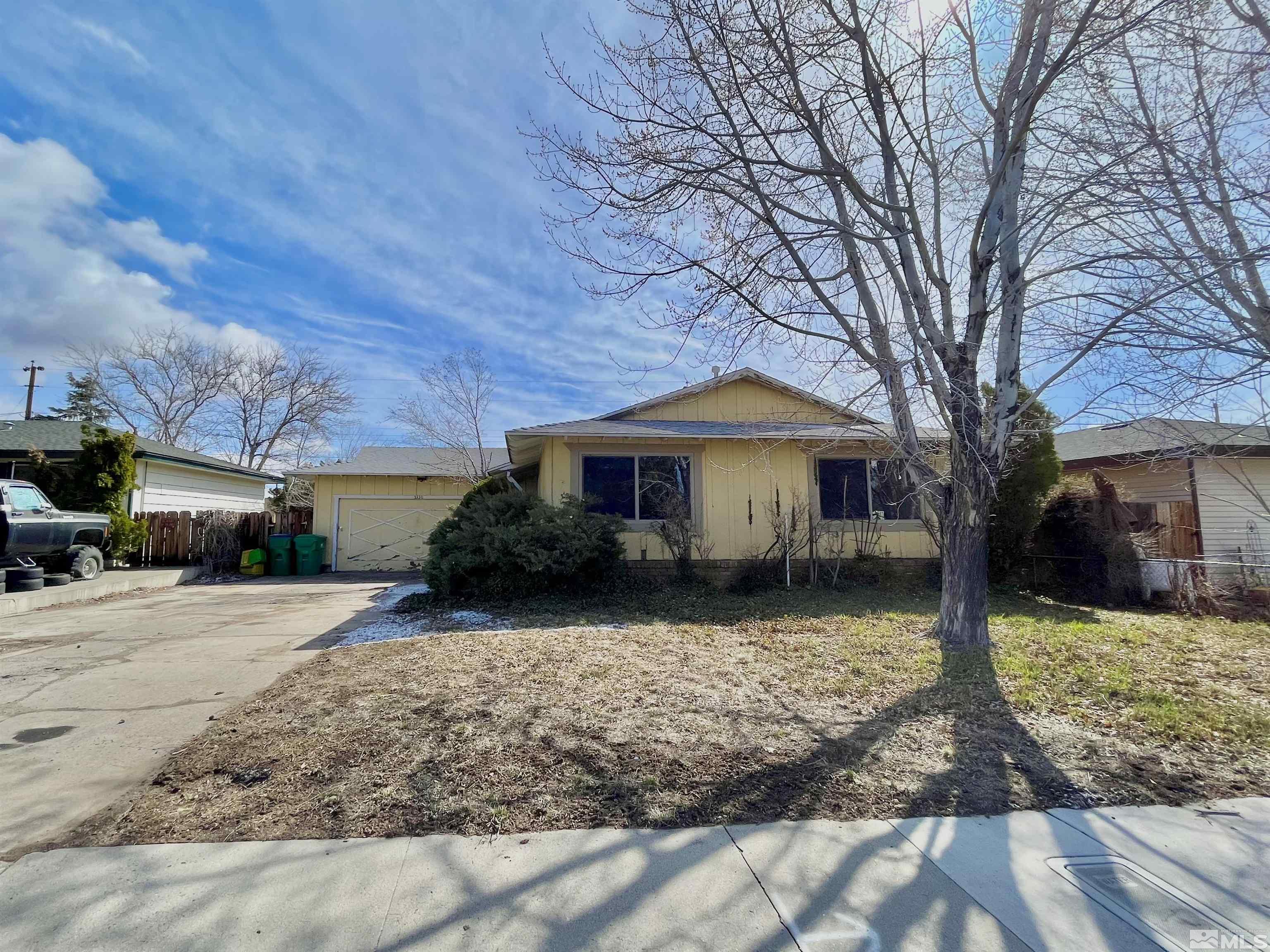 3330 Vickie Ln, Sparks NV 89431
