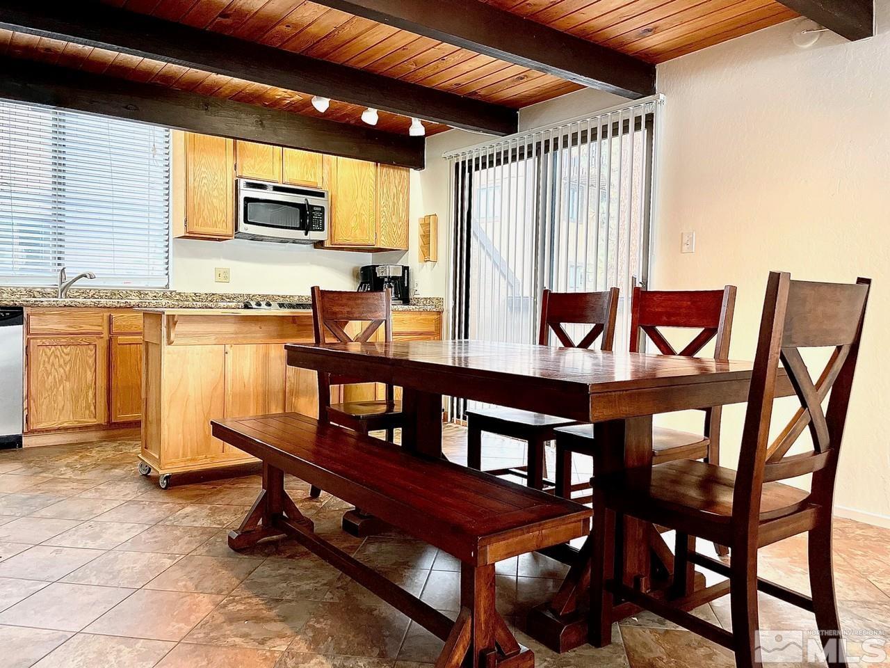 Photo #3: 230002960 Listing 