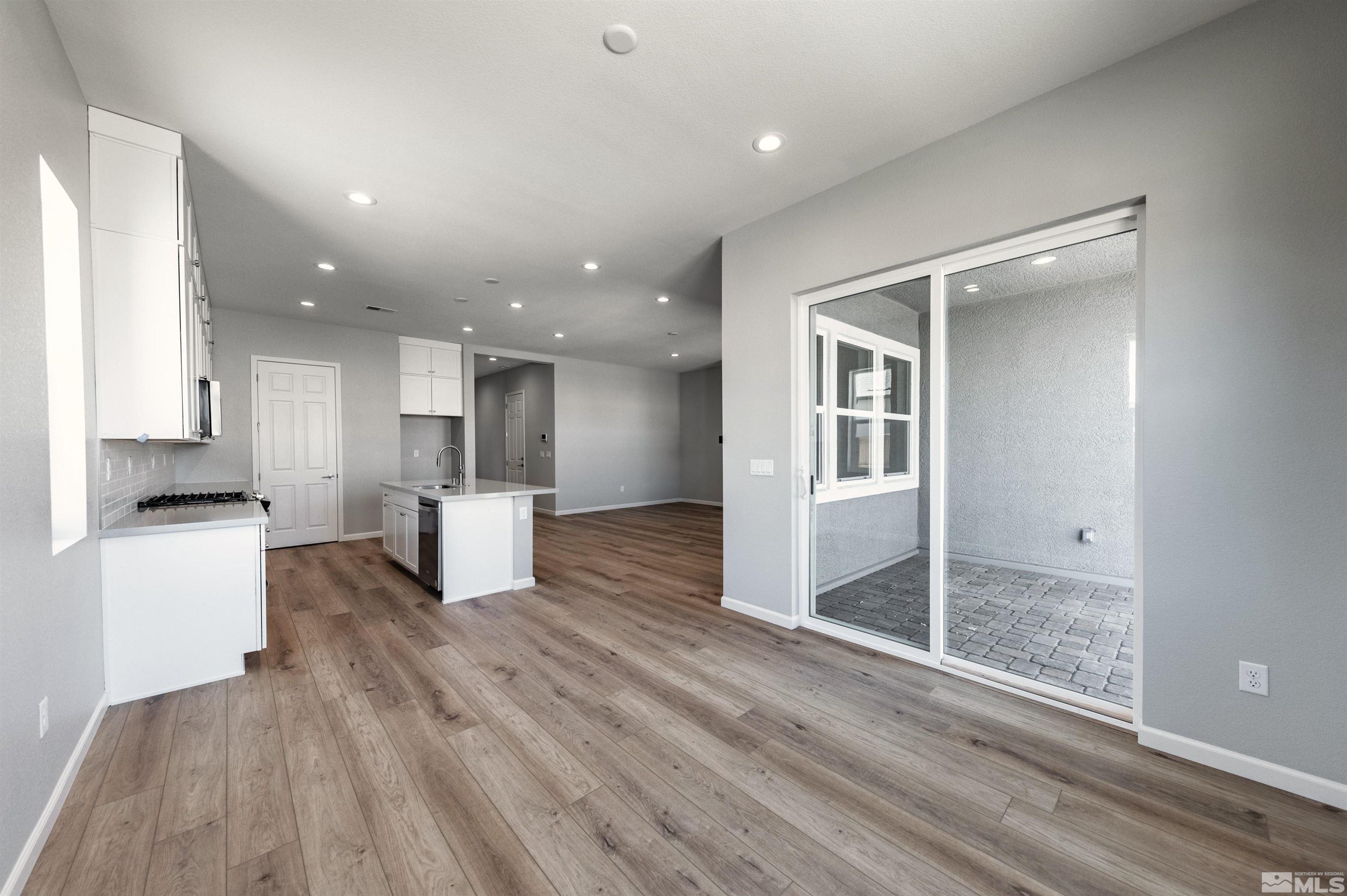 Photo #2: 230008122 Listing 
