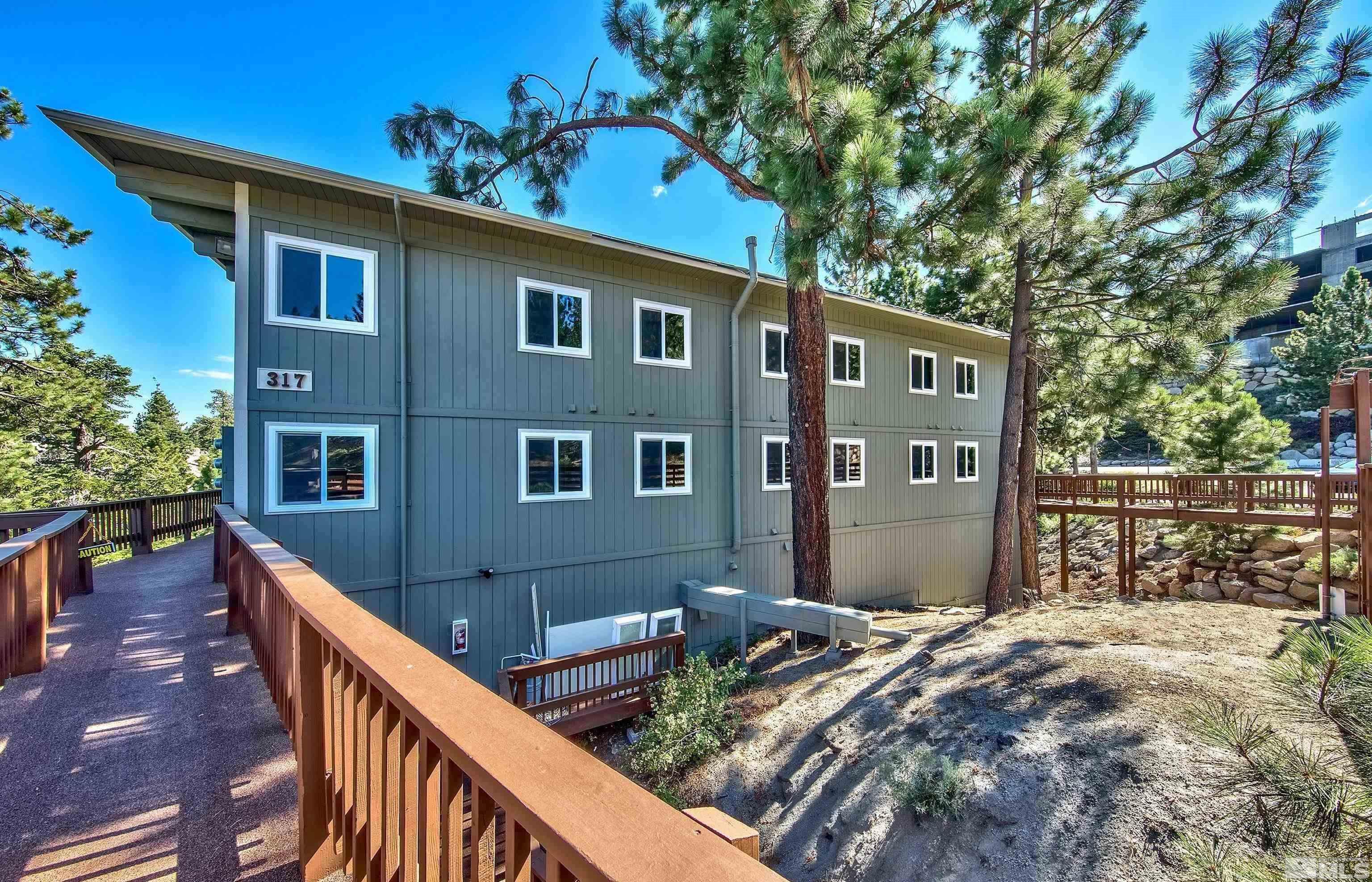 Photo #4: 230009677 Listing 