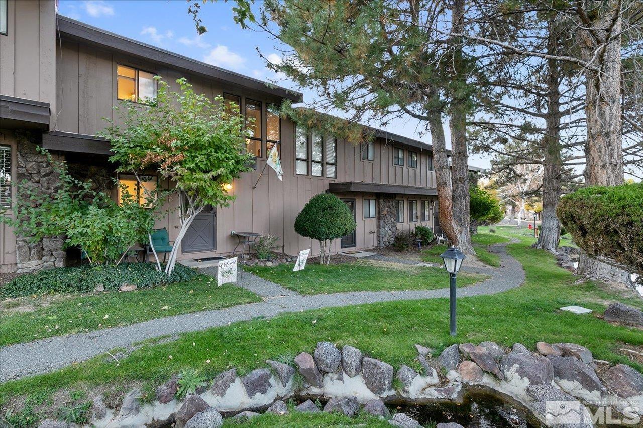 Photo #2: 230012347 Listing 