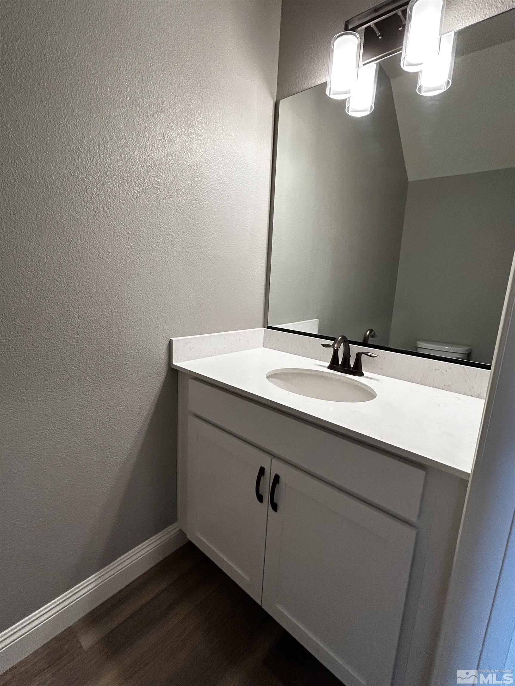 Photo #5: 230013665 Listing 