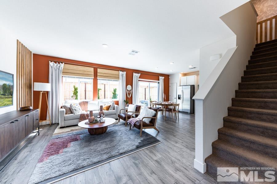 Photo #2: 230013708 Listing 