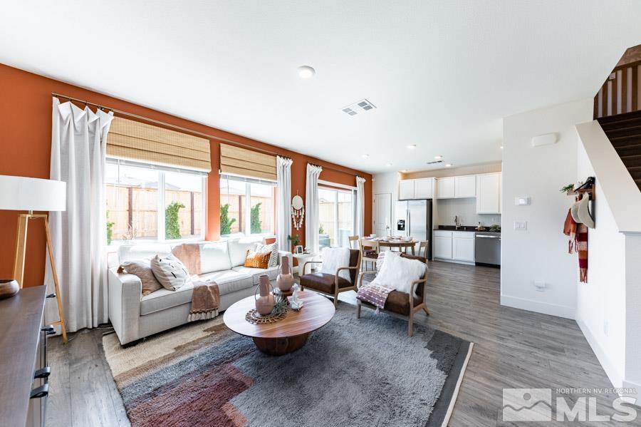 Photo #3: 230013708 Listing 