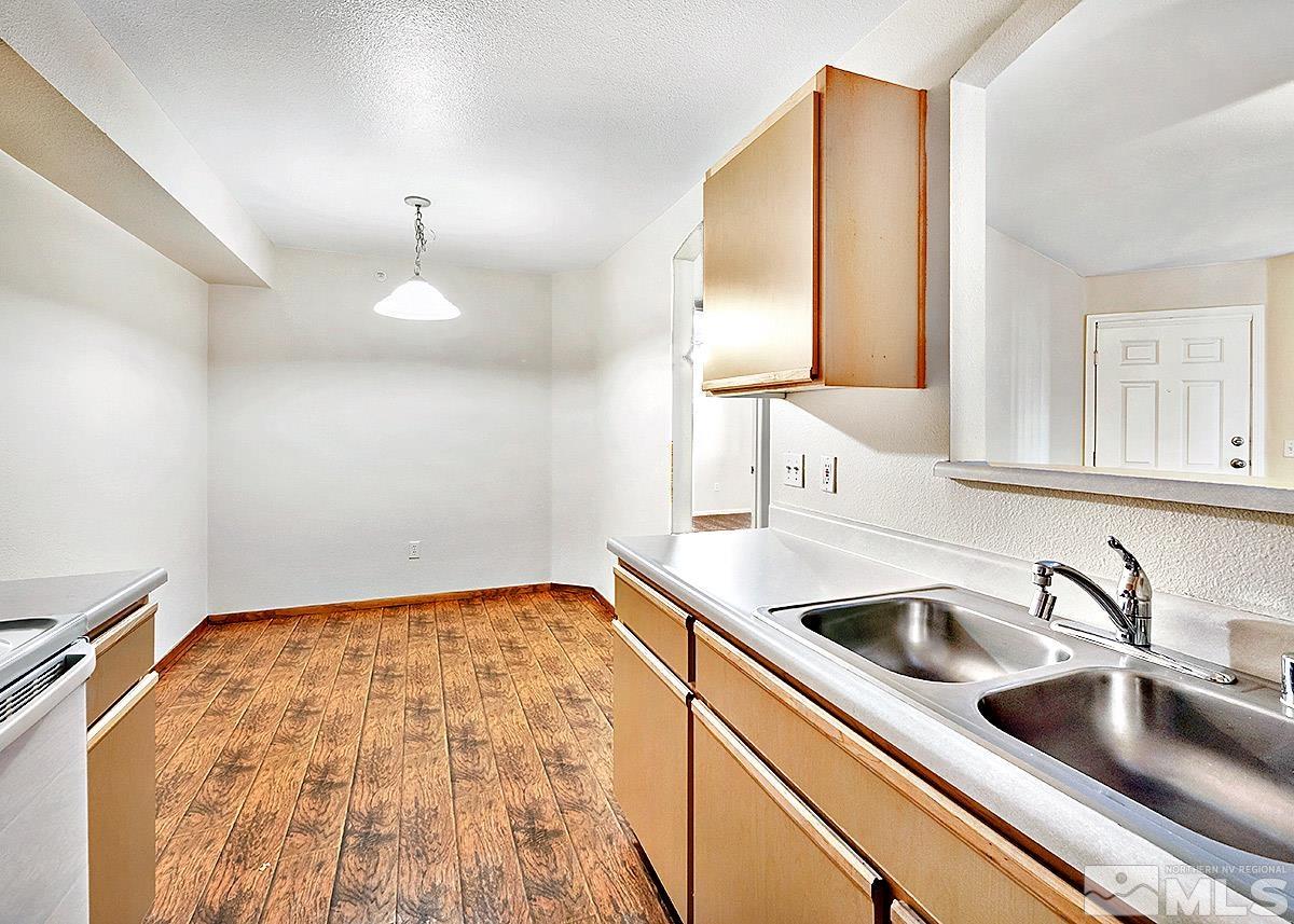 Photo #29: 230013794 Listing: Photo #29