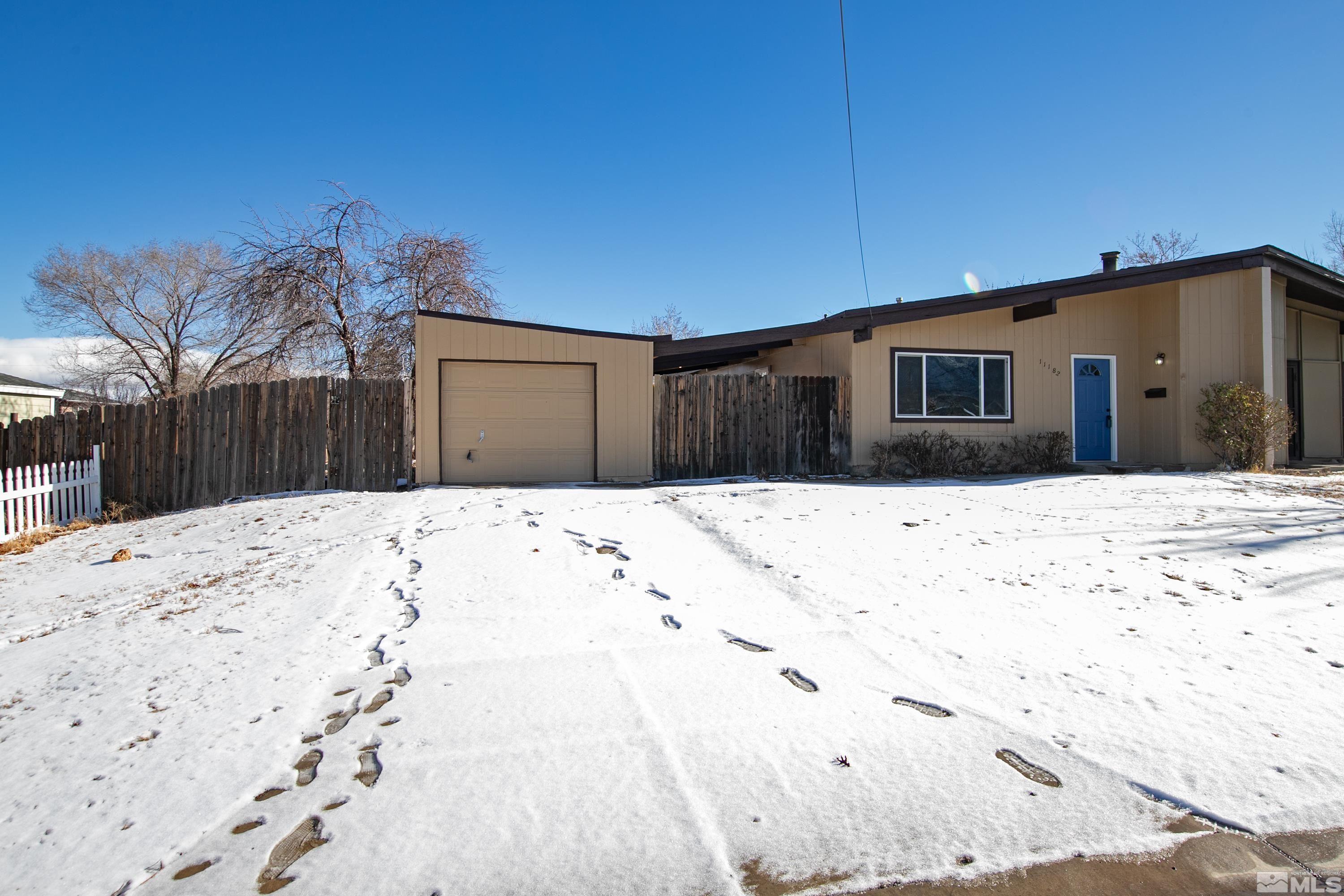 Photo #3: 240000279 Listing 