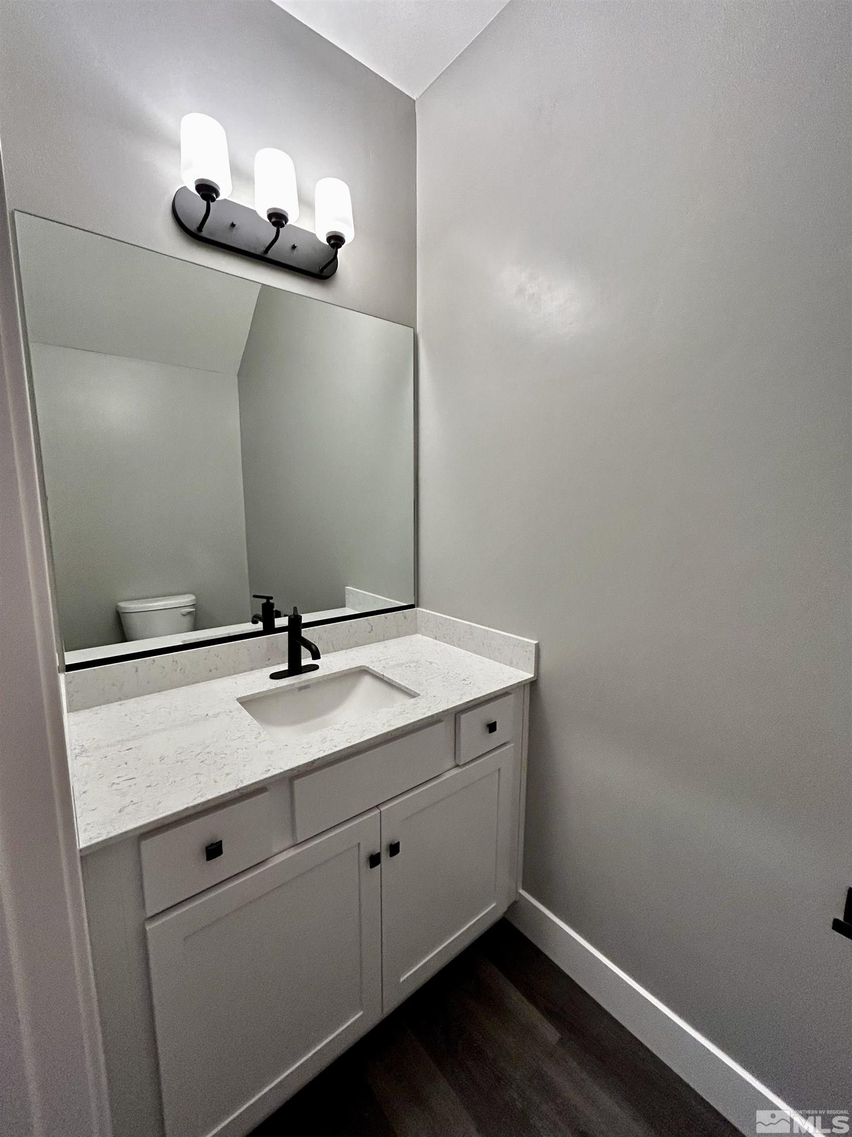 Photo #4: 240001045 Listing 