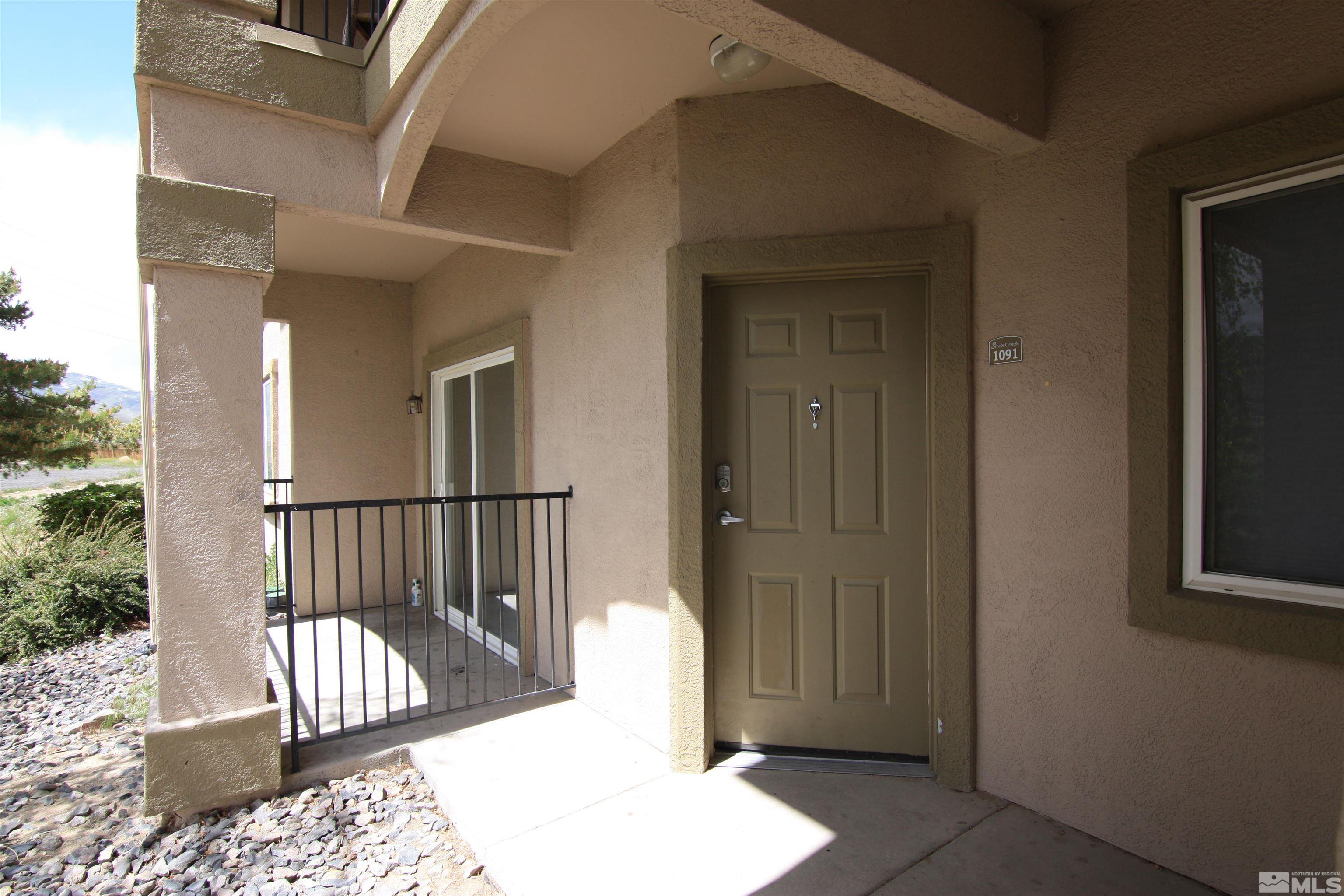 Photo #2: 240001688 Listing 