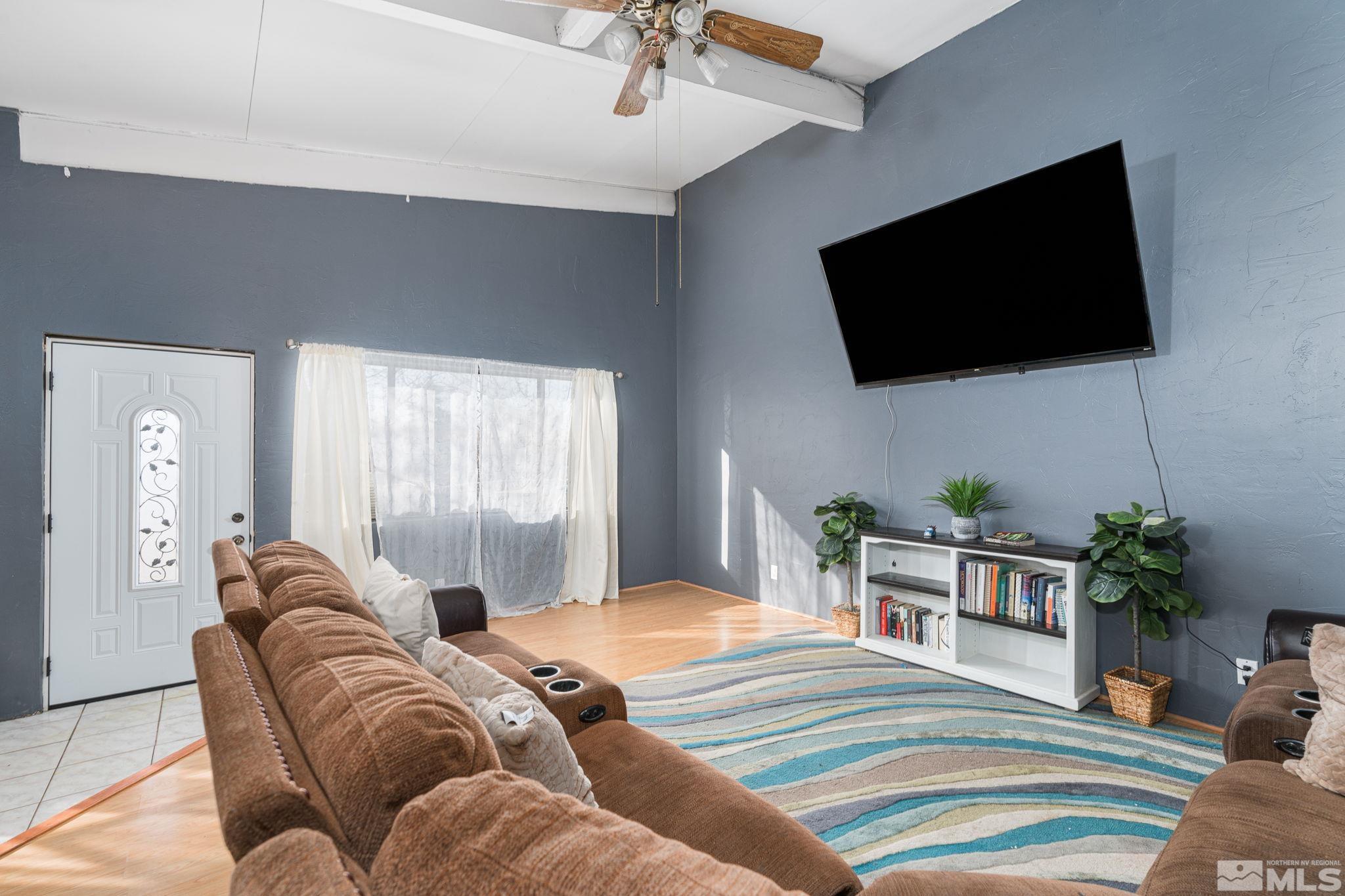 Photo #4: 240001940 Listing 