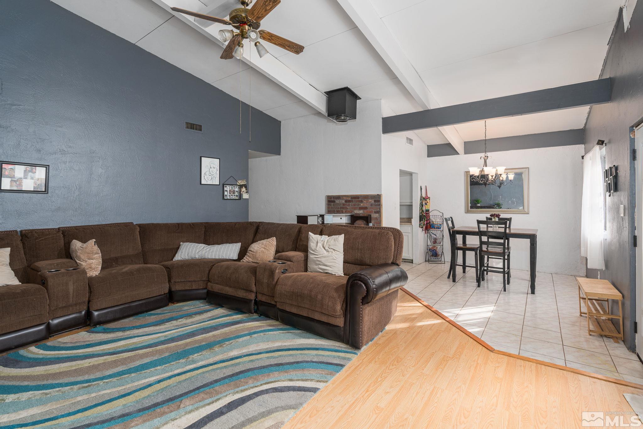 Photo #5: 240001940 Listing 