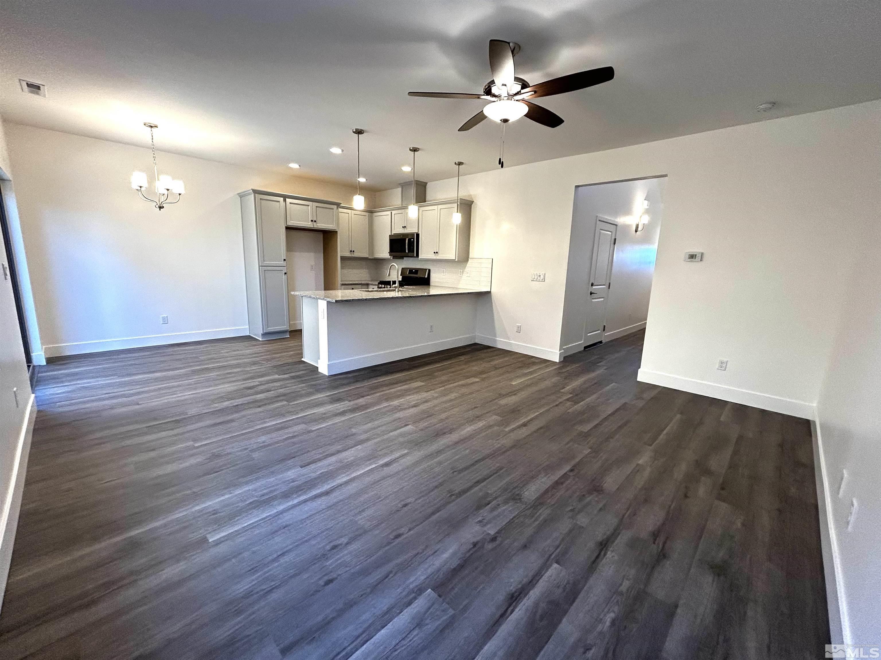 Photo #6: 240002167 Listing 