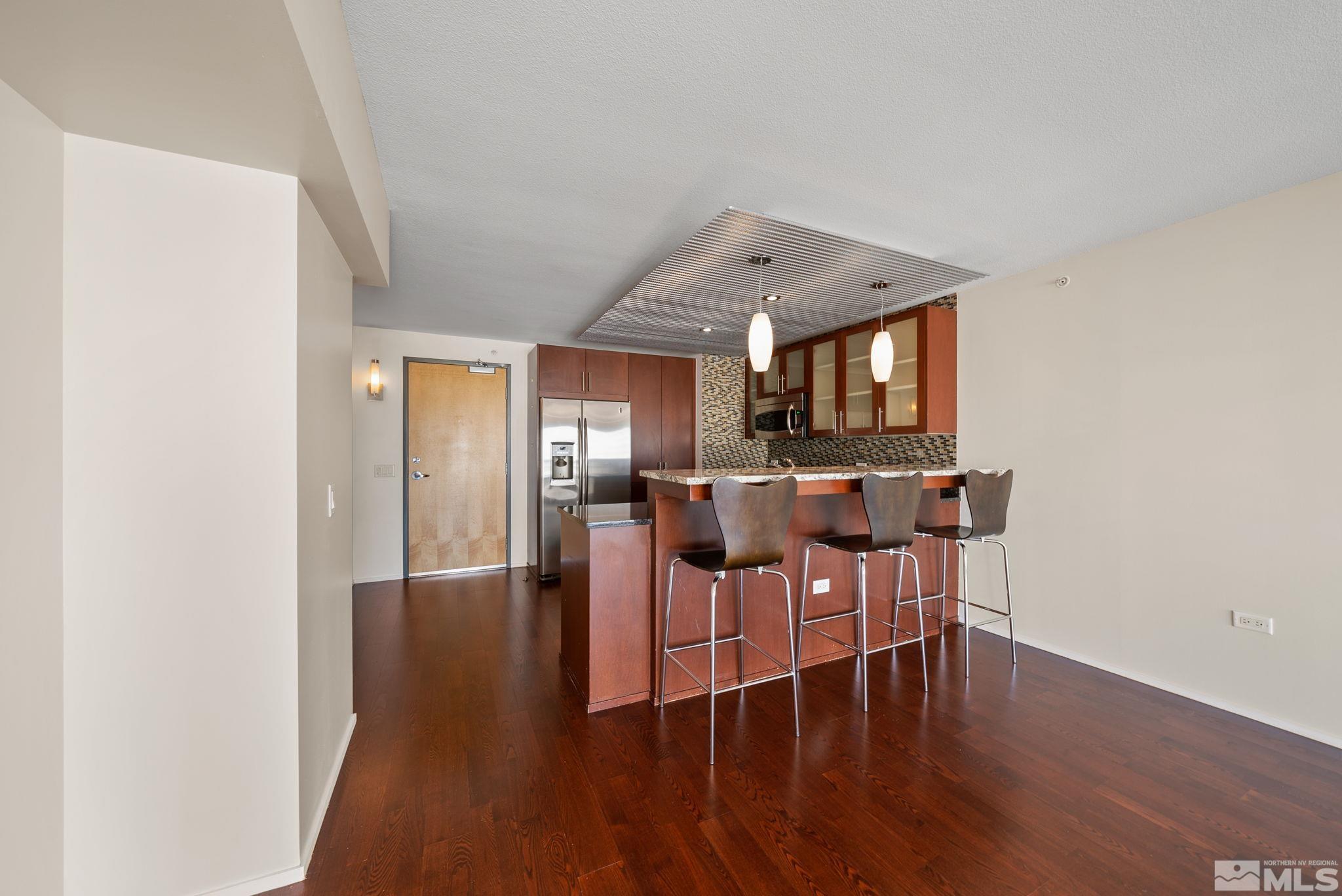 Photo #6: 240002225 Listing 
