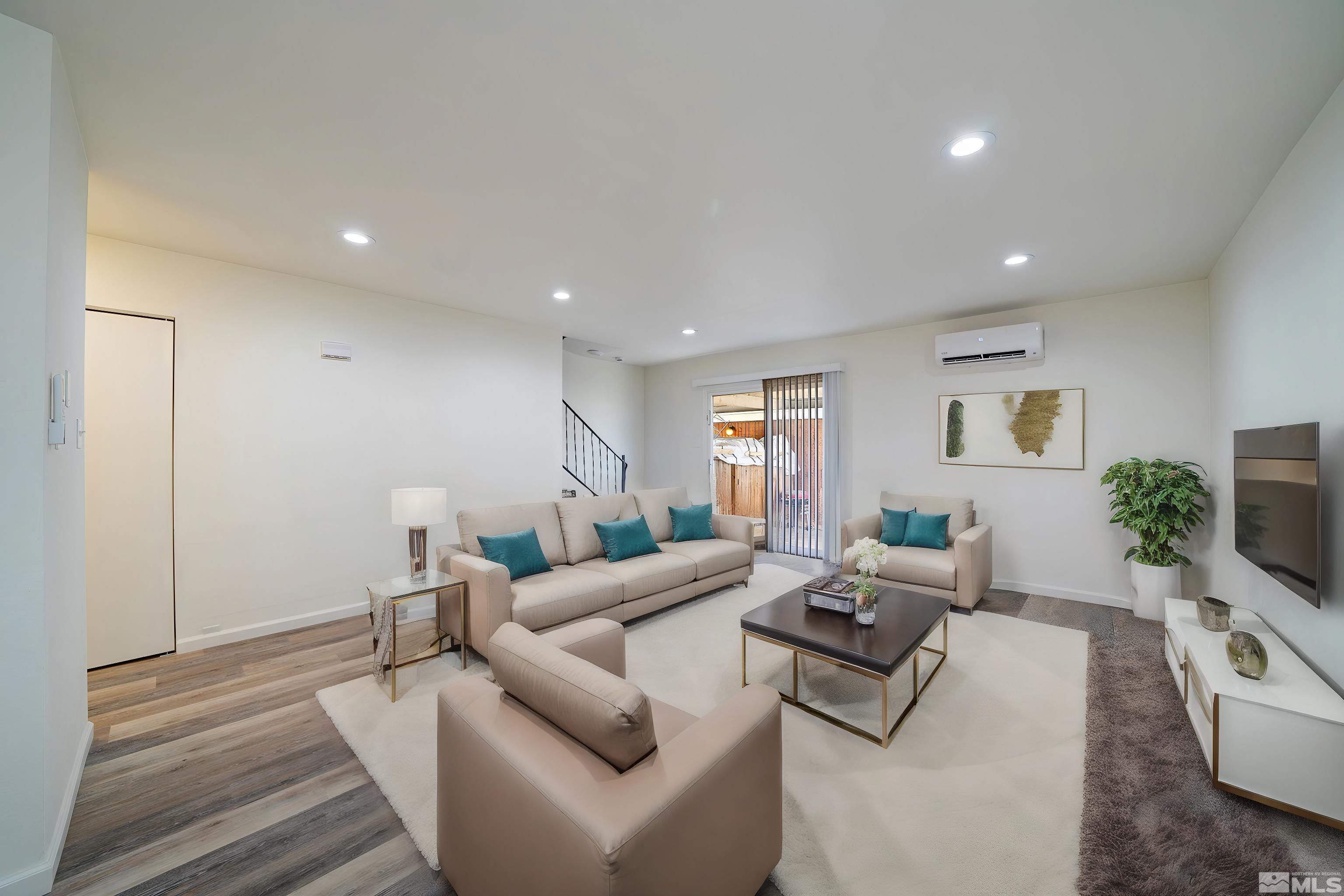 Photo #6: 240003534 Listing 