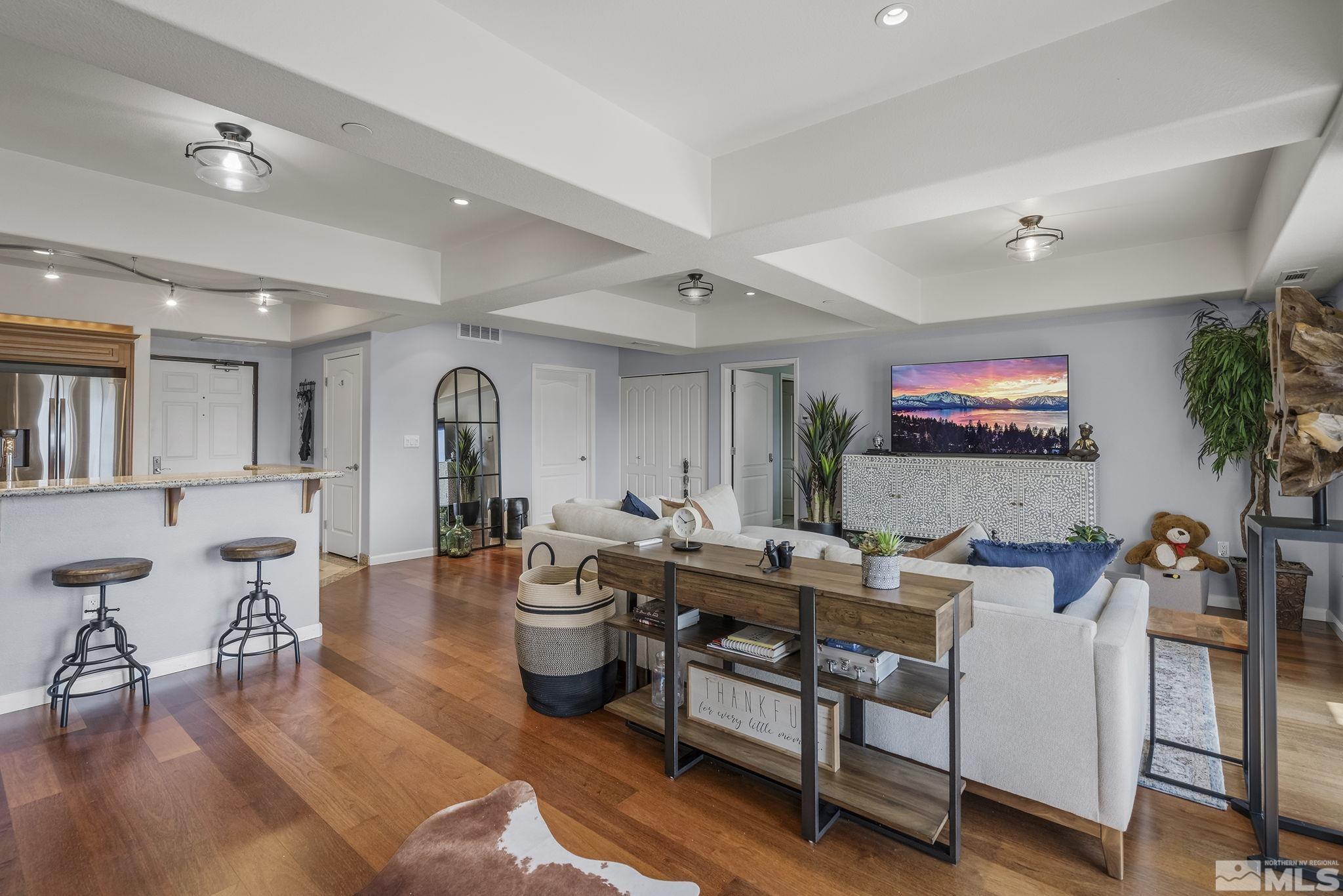 Photo #6: 240004761 Listing 