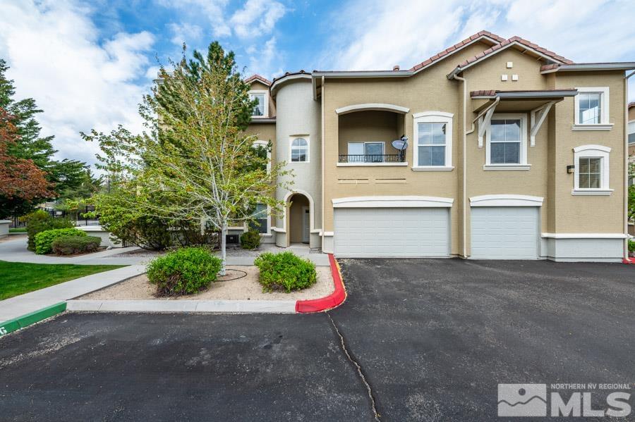 Photo #2: 240004765 Listing 