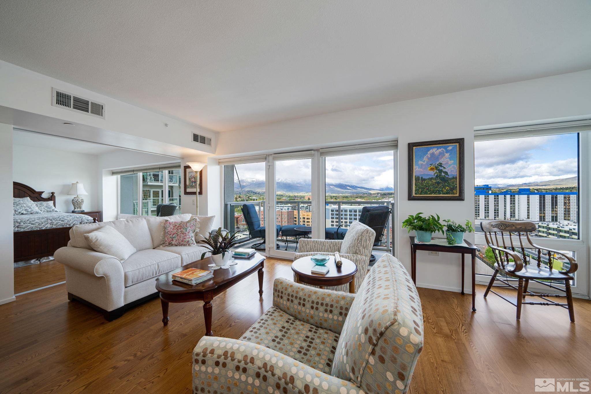 Photo #5: 240004799 Listing 