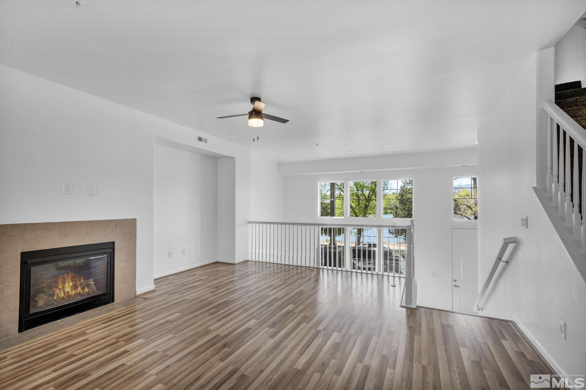 Photo #5: 240004907 Listing 