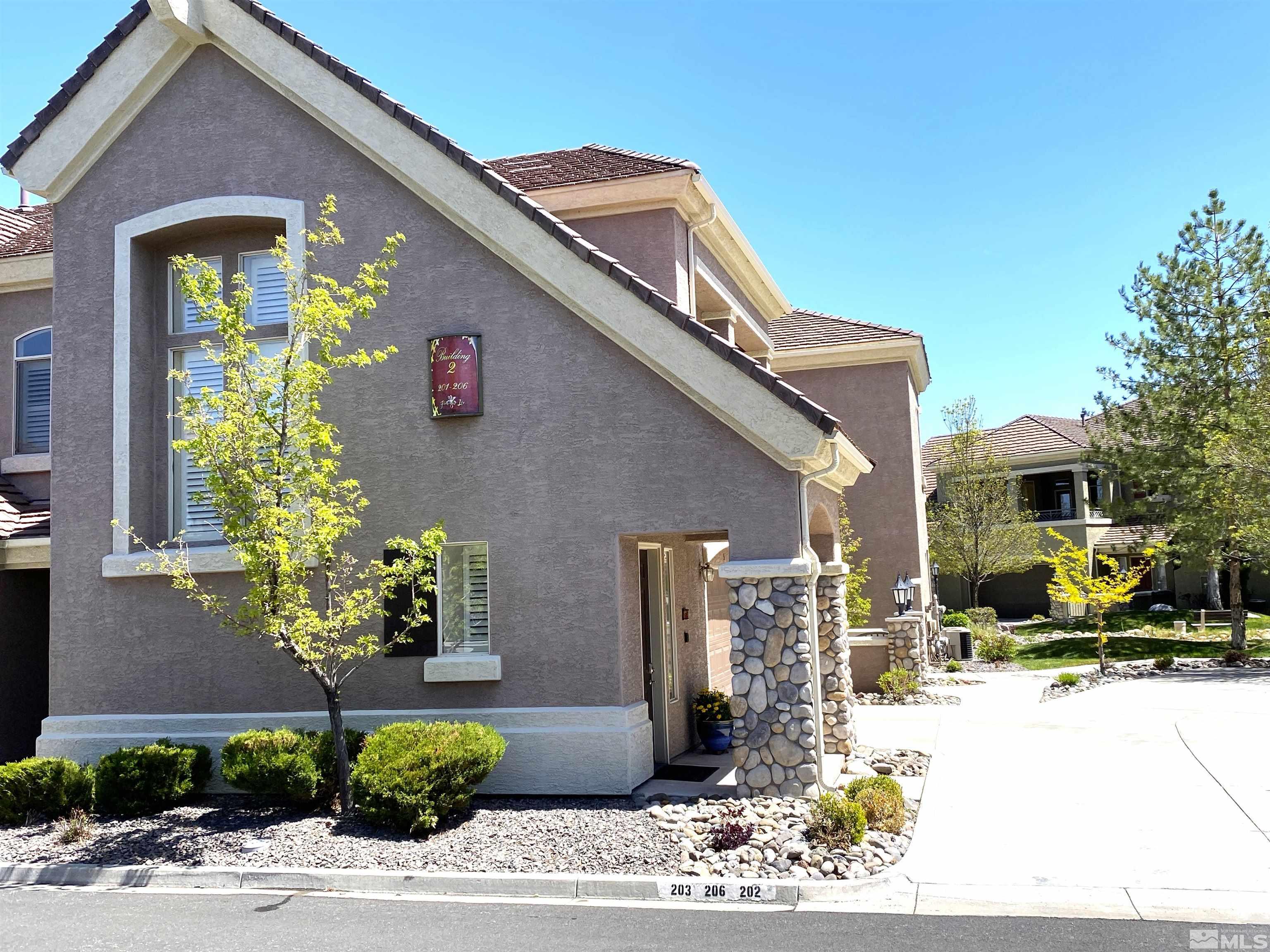 Photo #3: 240005006 Listing 