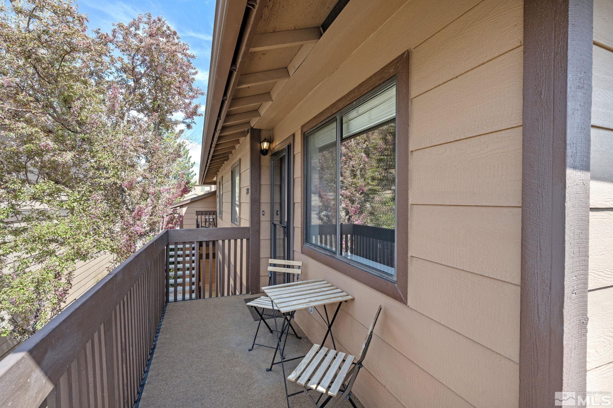 Photo #4: 240005010 Listing 