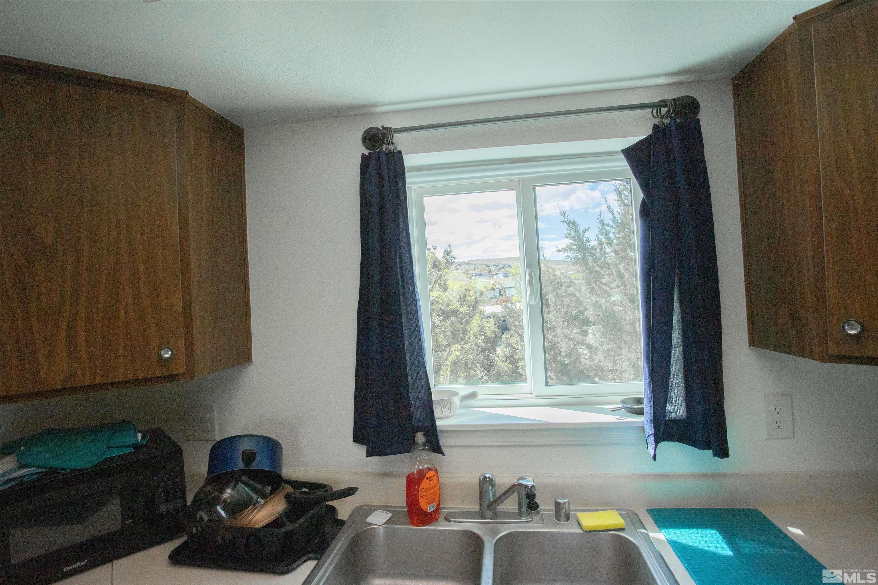 Photo #5: 240005273 Listing 