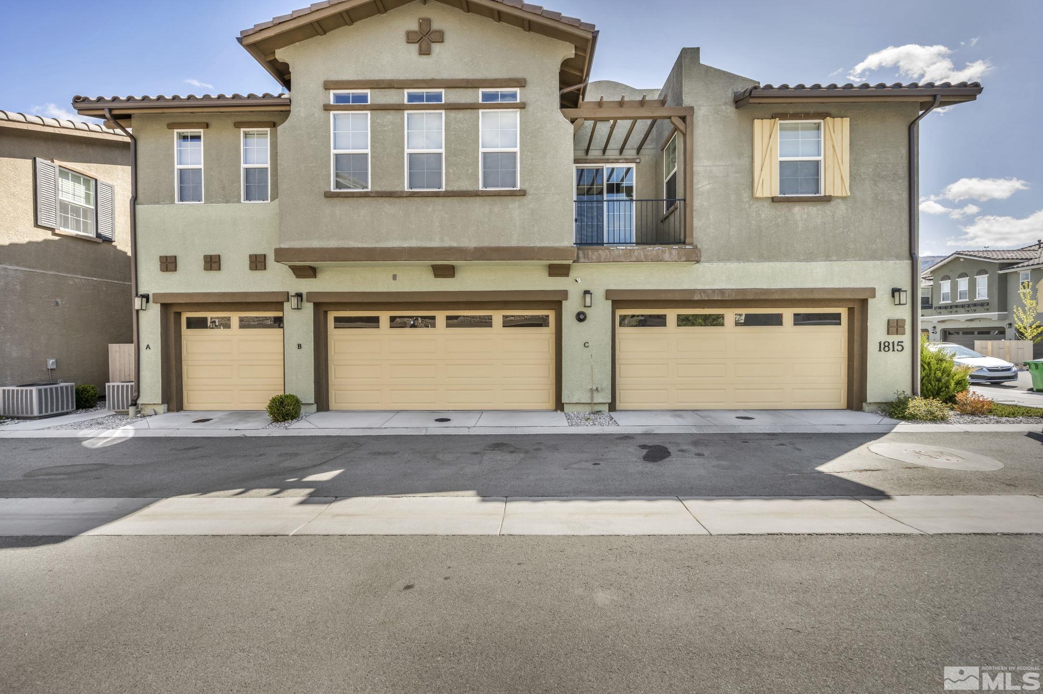 Photo #2: 240005415 Listing 