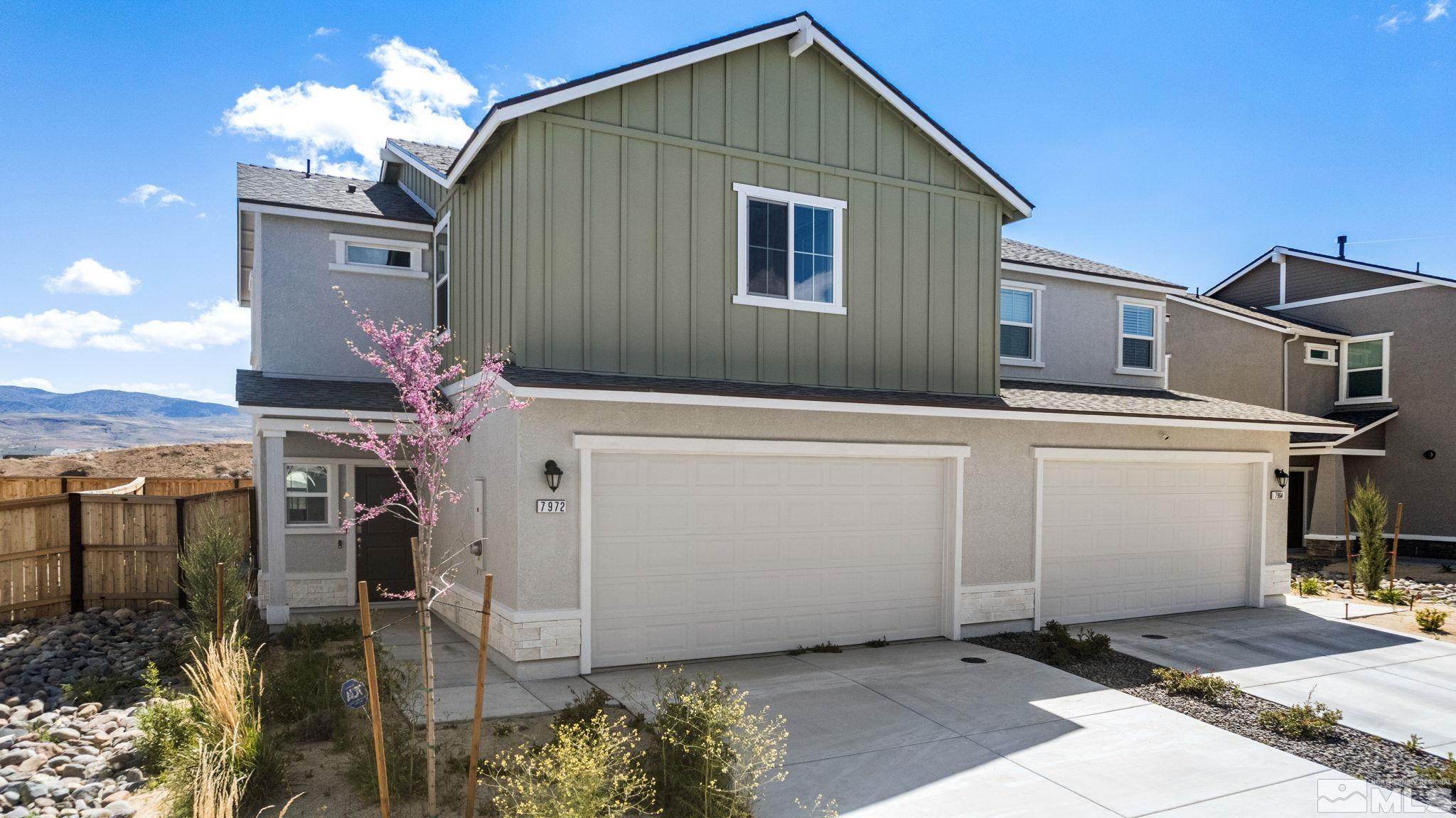 Photo #2: 240005451 Listing 