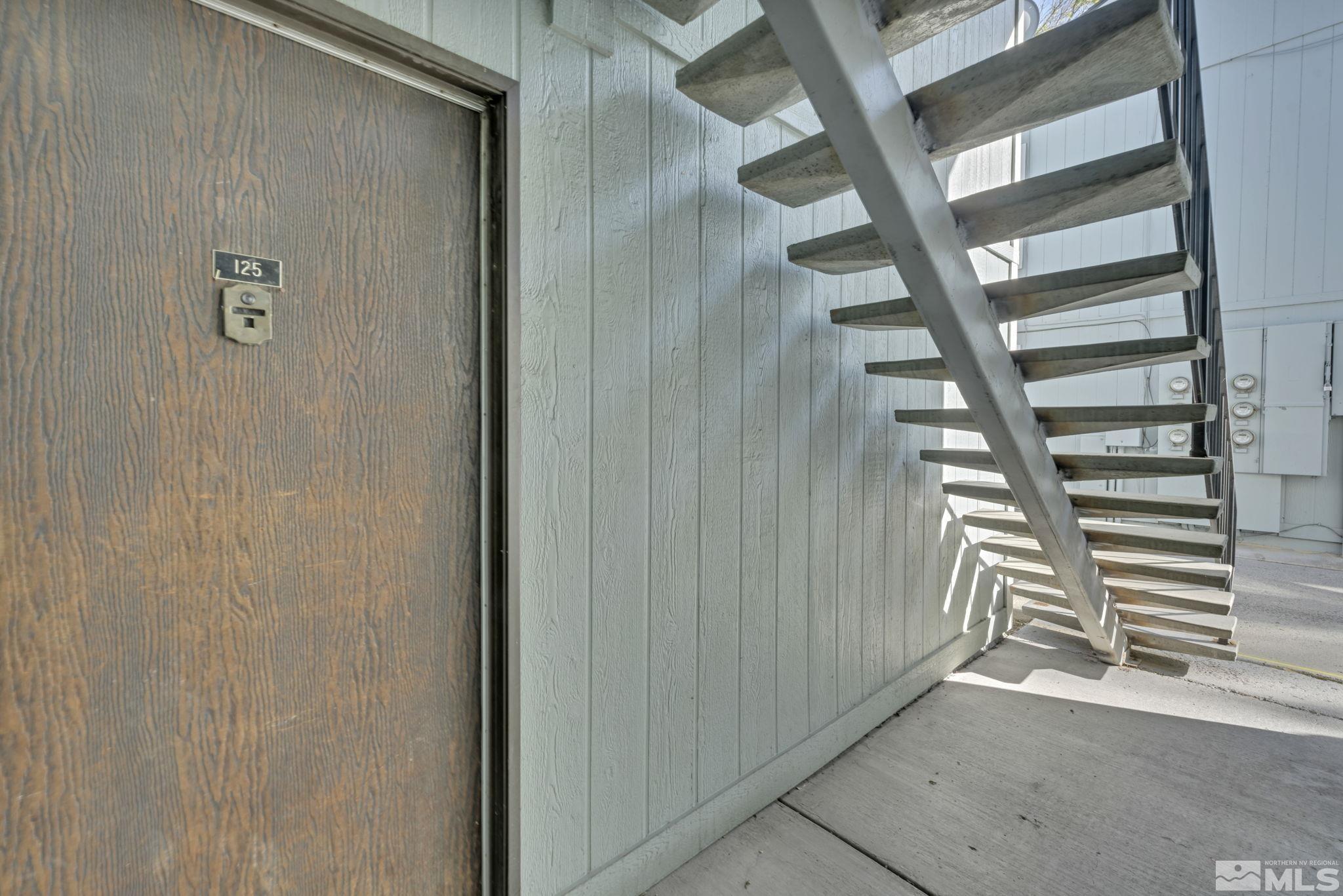Photo #3: 240005480 Listing 