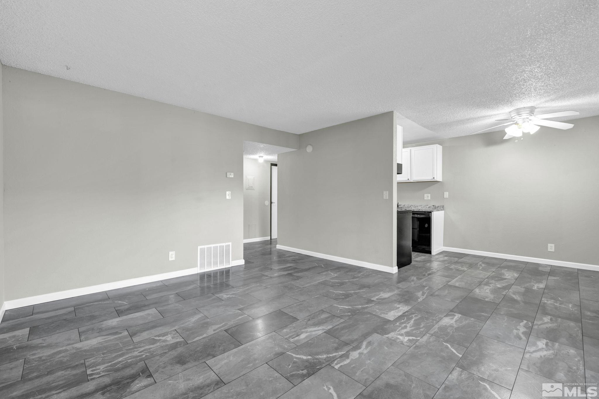 Photo #6: 240005480 Listing 