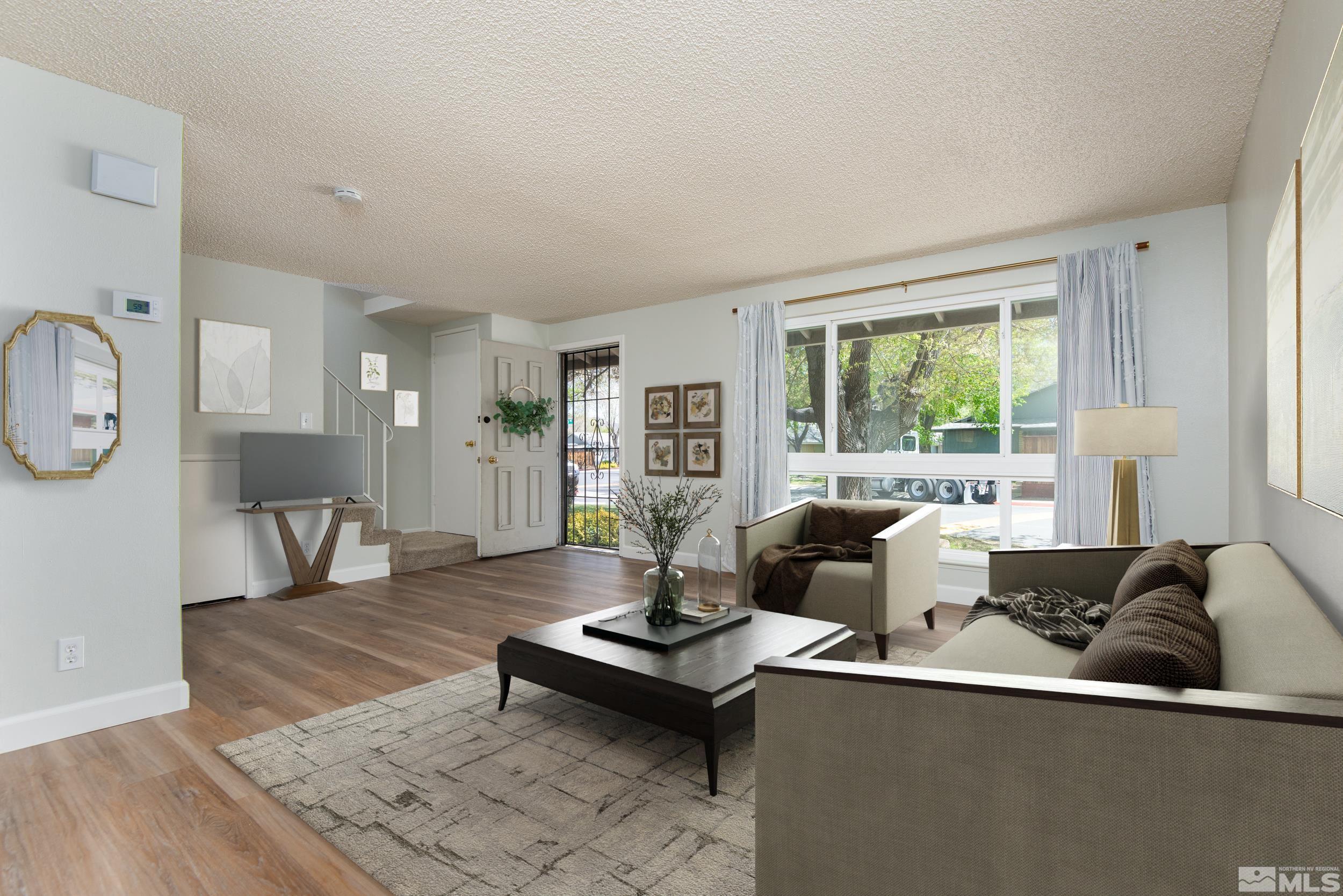 Photo #5: 240005481 Listing 