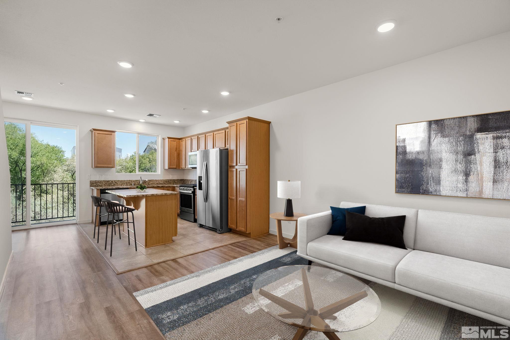 Photo #4: 240005492 Listing 