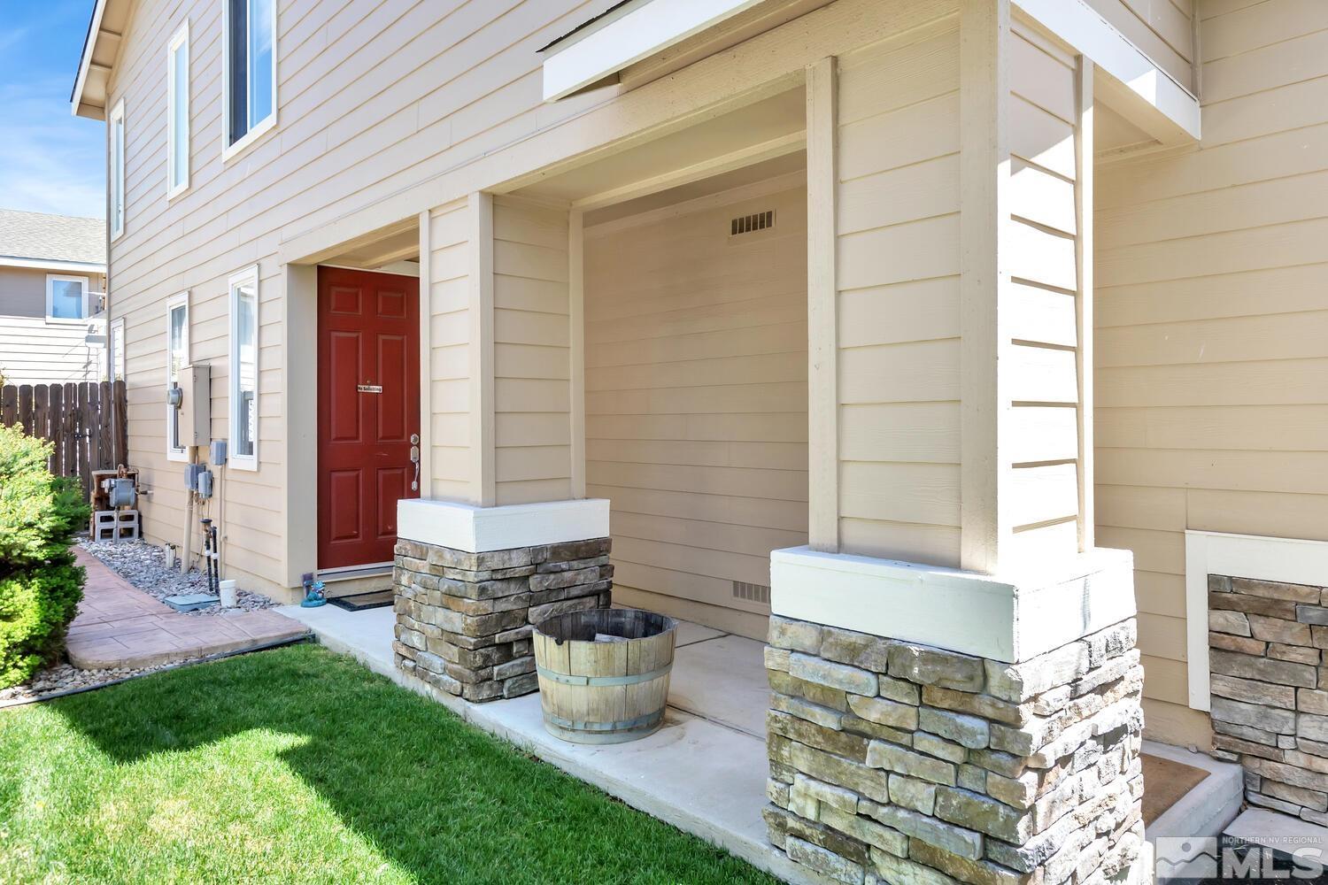 Photo #2: 240005564 Listing 
