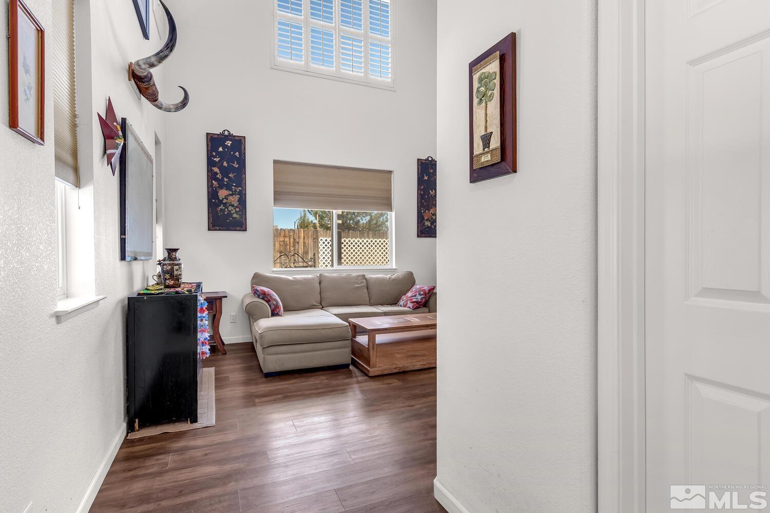 Photo #4: 240005564 Listing 