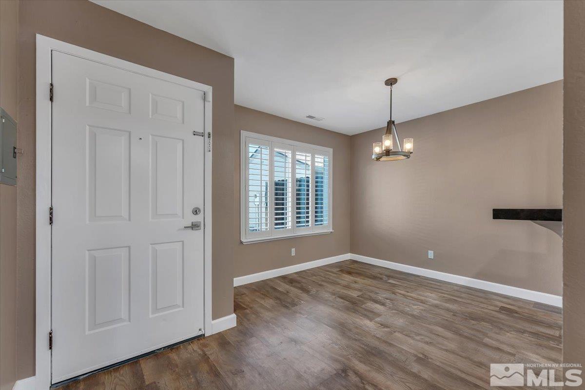 Photo #6: 240005592 Listing 