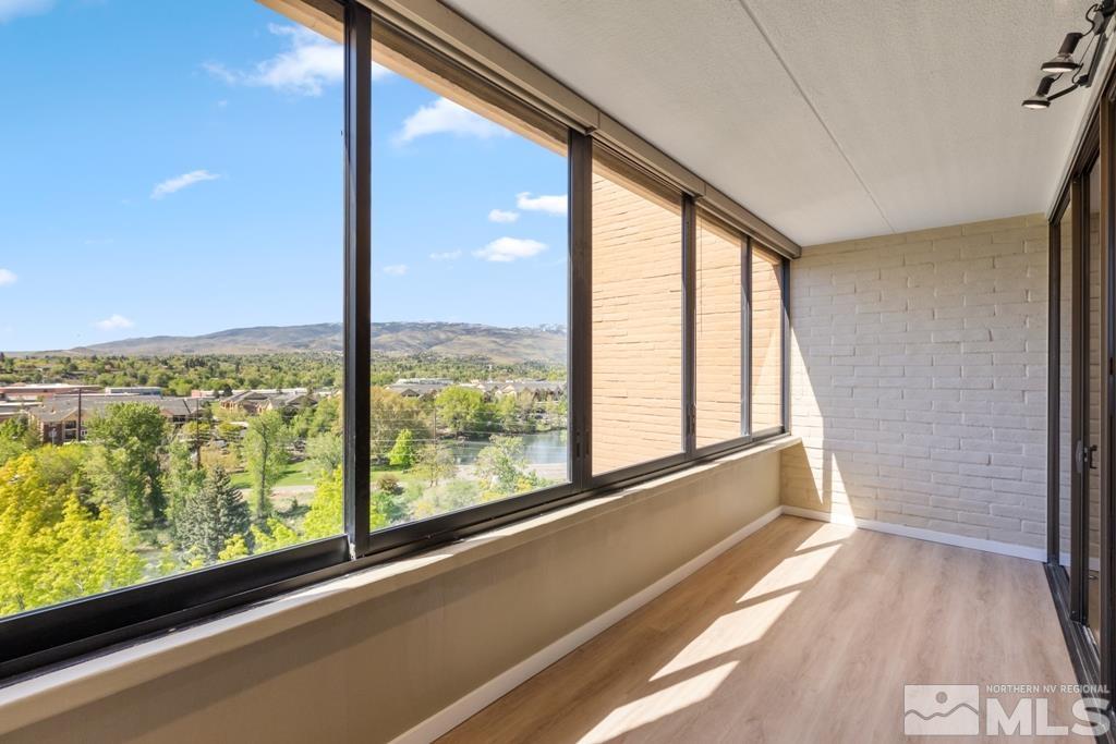 Photo #4: 240005715 Listing 