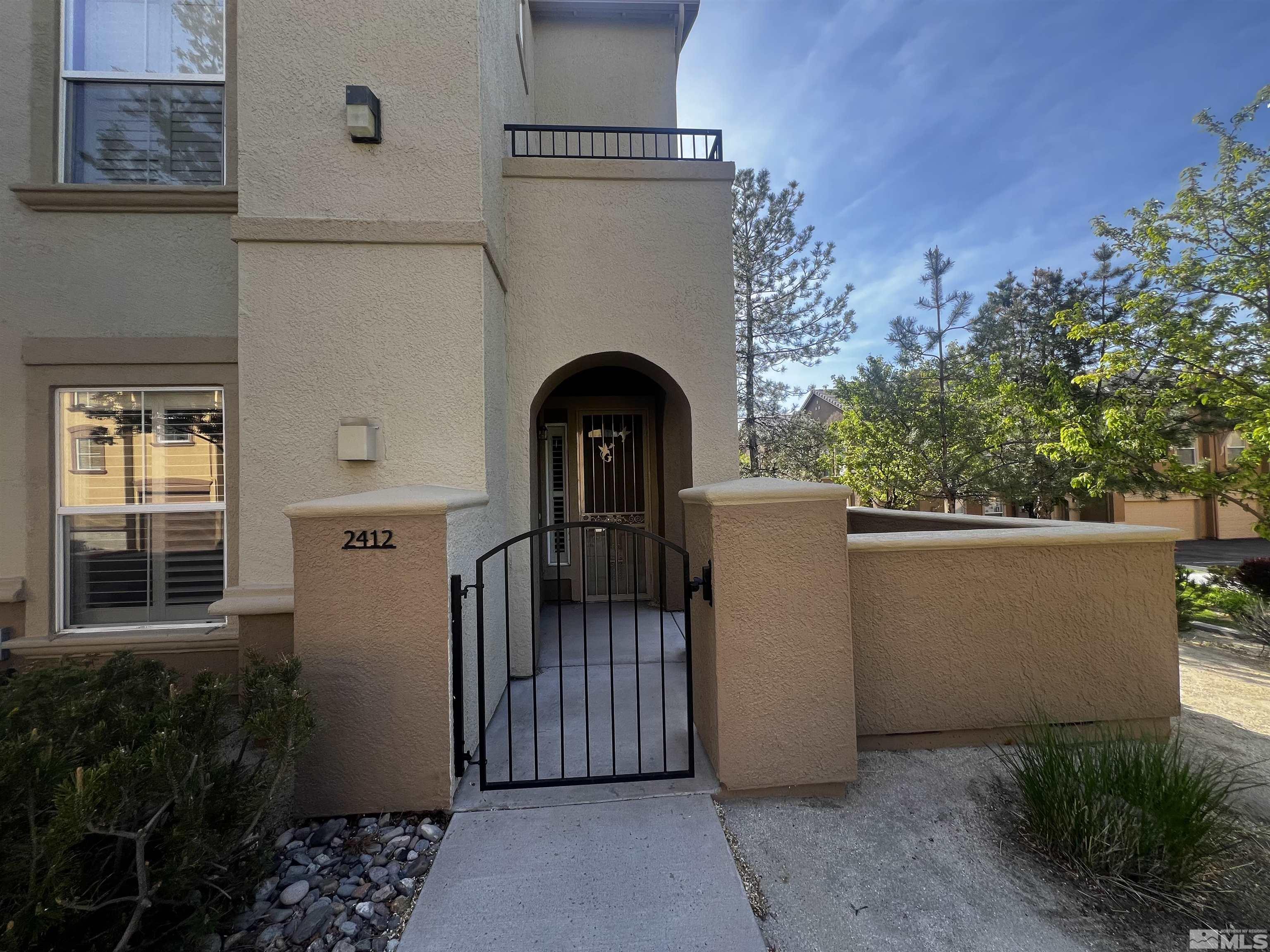 Photo #2: 240005763 Listing 