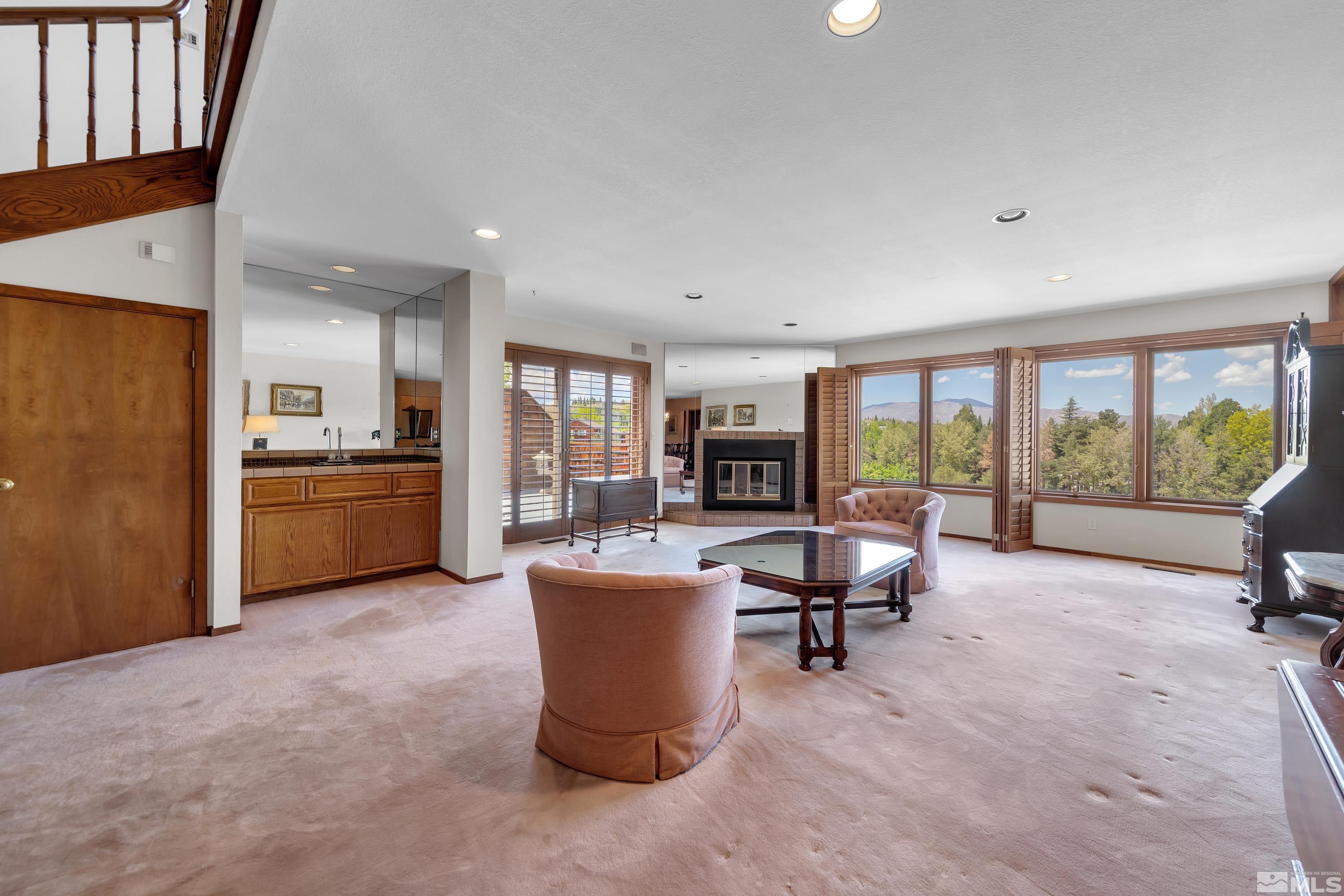 Photo #5: 240005766 Listing 