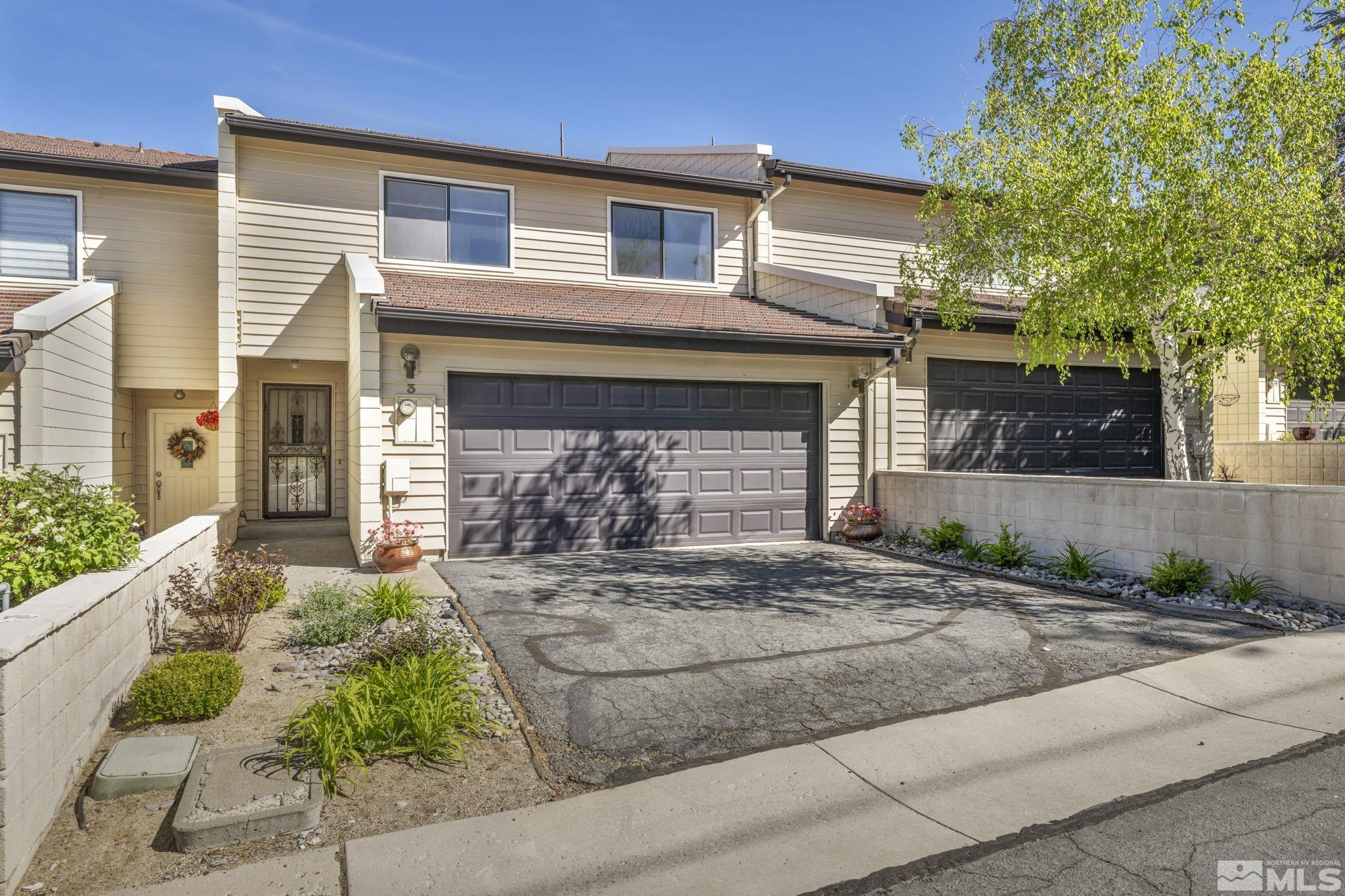 Photo #4: 240005767 Listing 