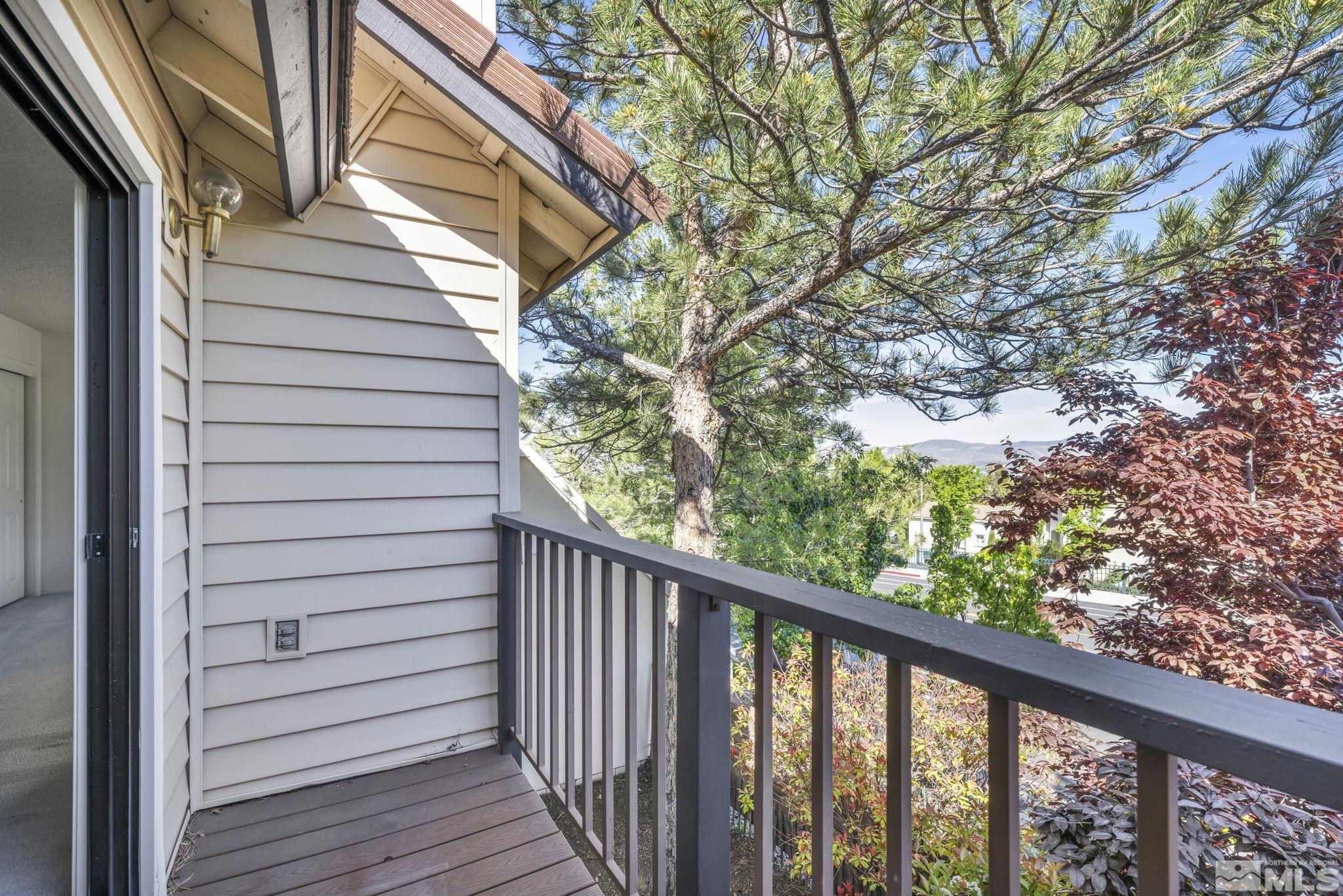 Photo #6: 240005767 Listing 