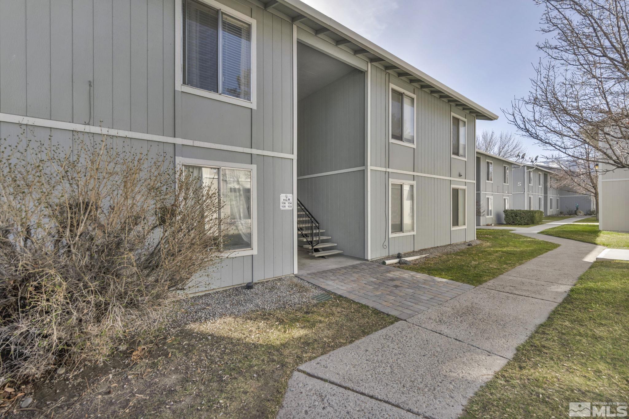Photo #3: 240005798 Listing 