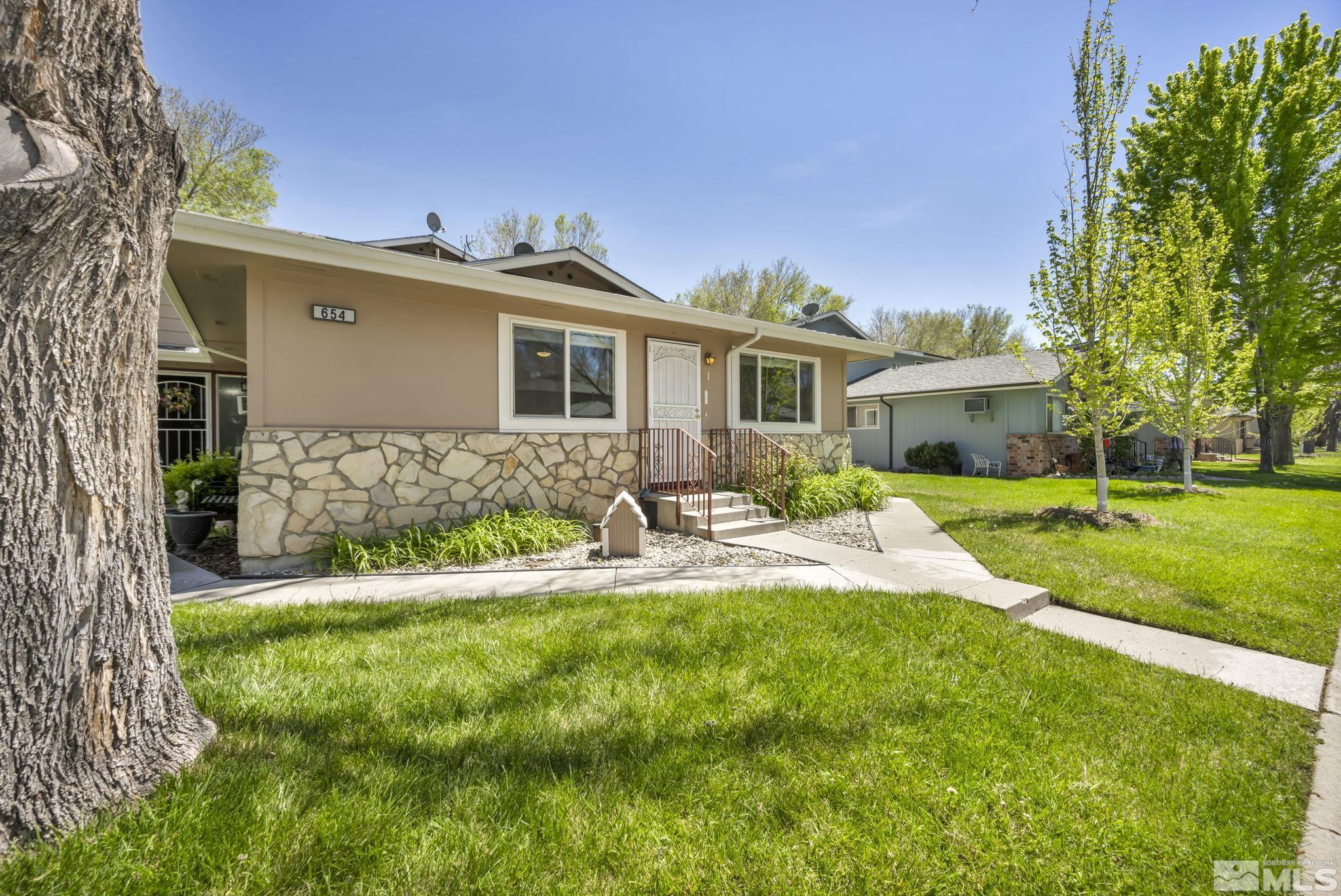Photo #4: 240005867 Listing 