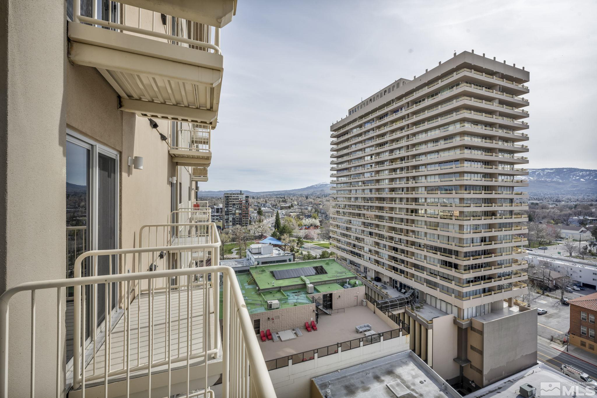 Photo #2: 240005886 Listing 