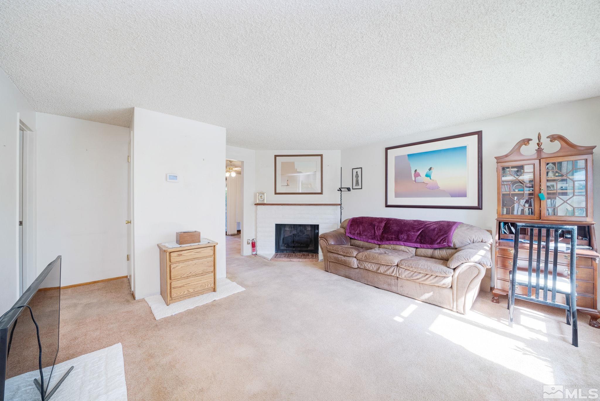Photo #3: 240006073 Listing 