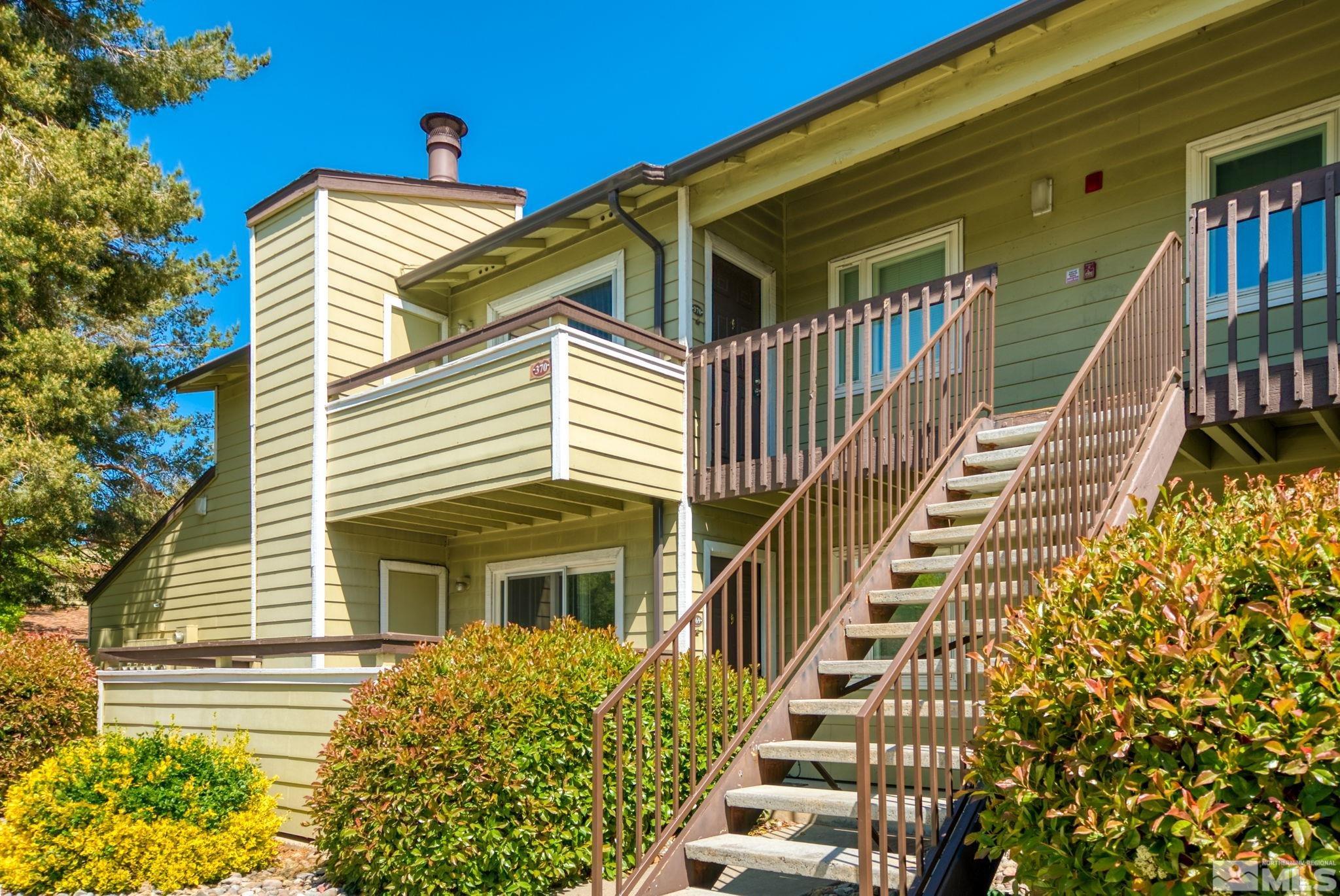 Photo #2: 240006149 Listing 