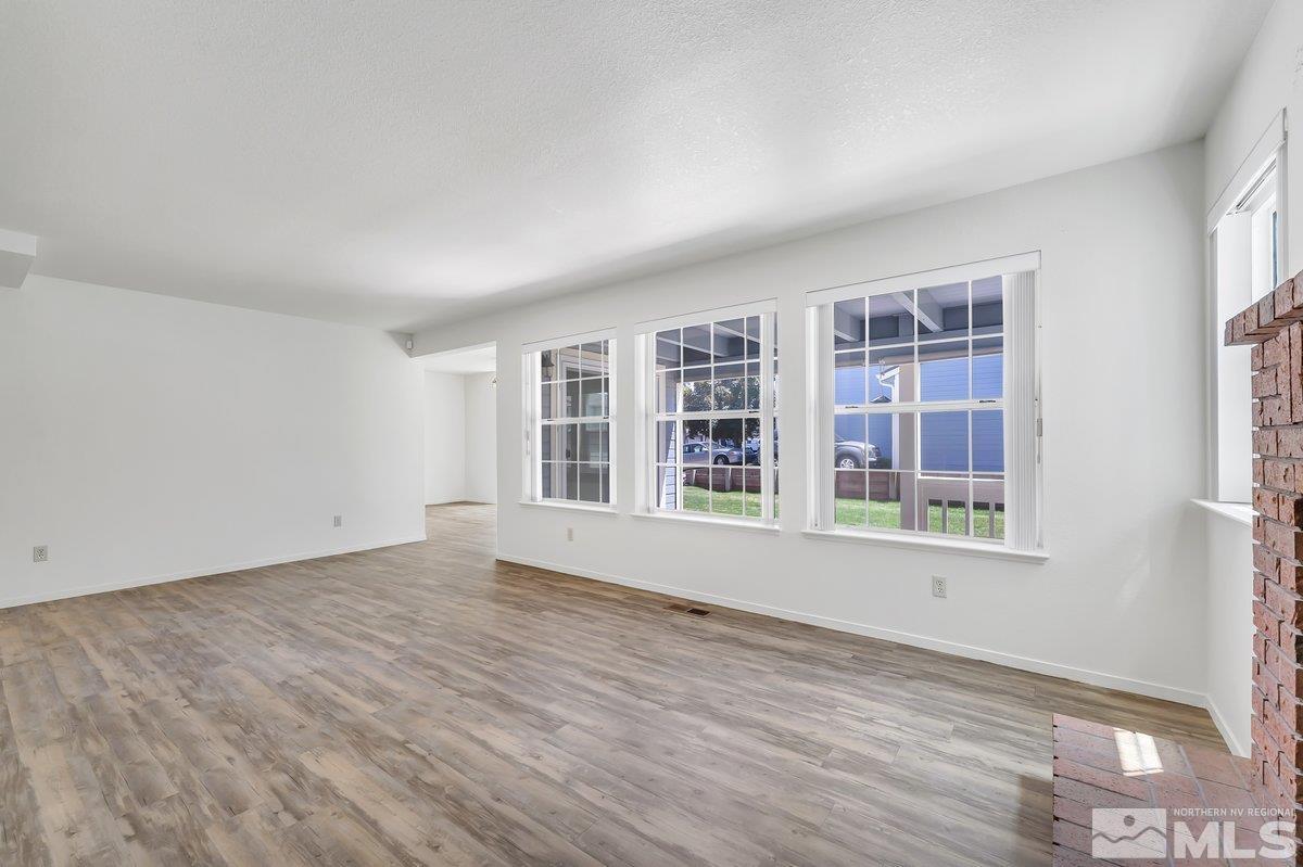 Photo #5: 240006203 Listing 