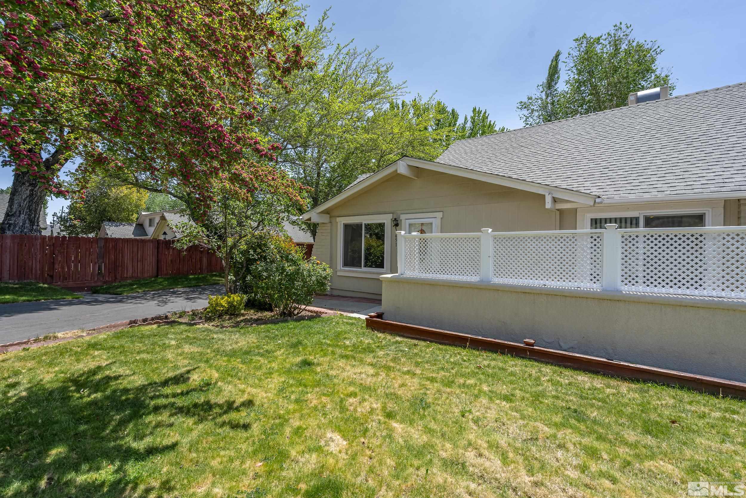 Photo #3: 240006265 Listing 