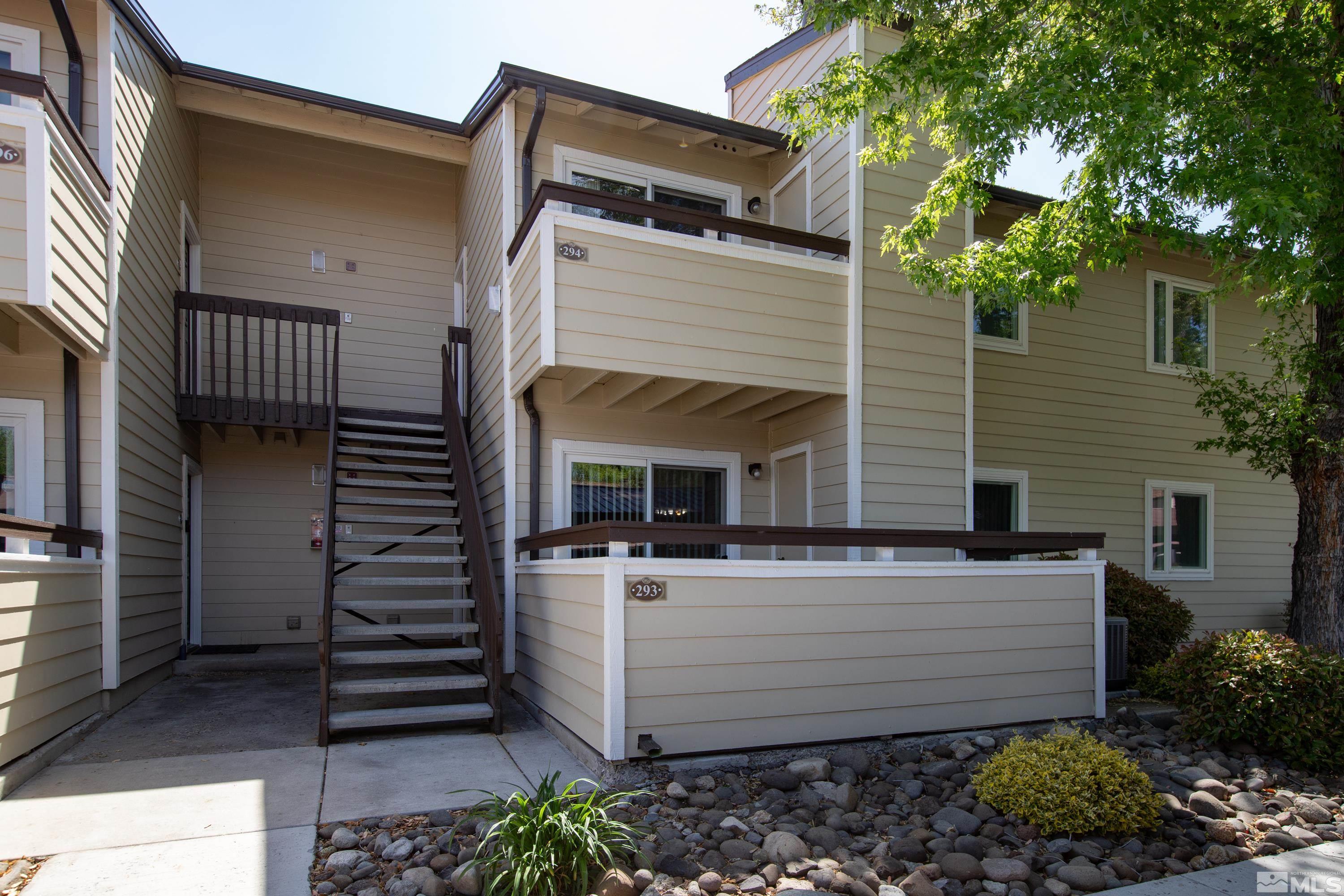 Photo #2: 240006360 Listing 