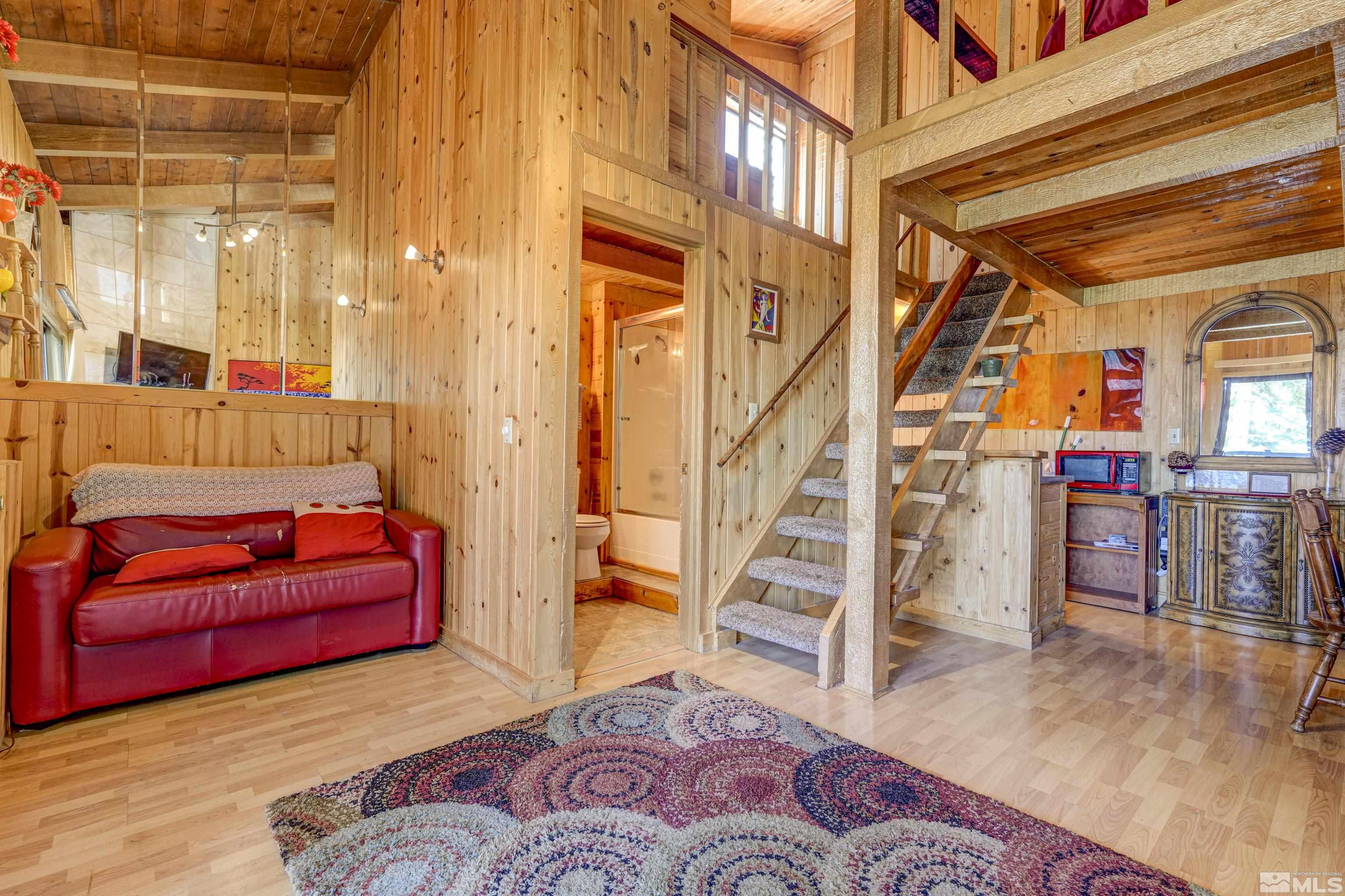 Photo #2: 240006406 Listing 