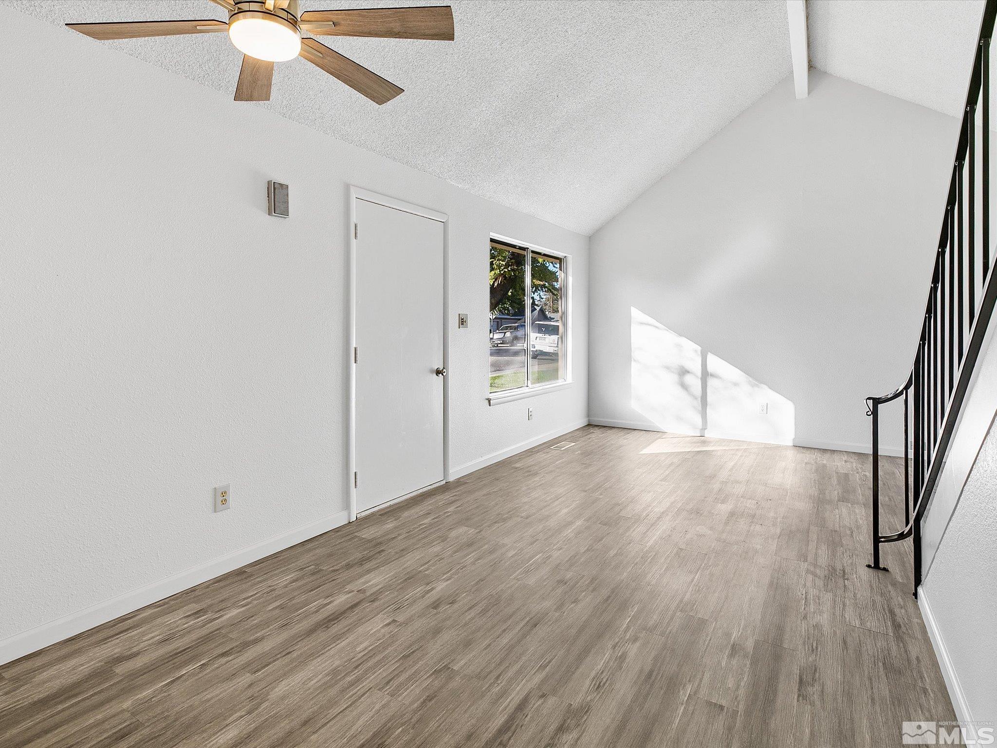Photo #4: 240006583 Listing 
